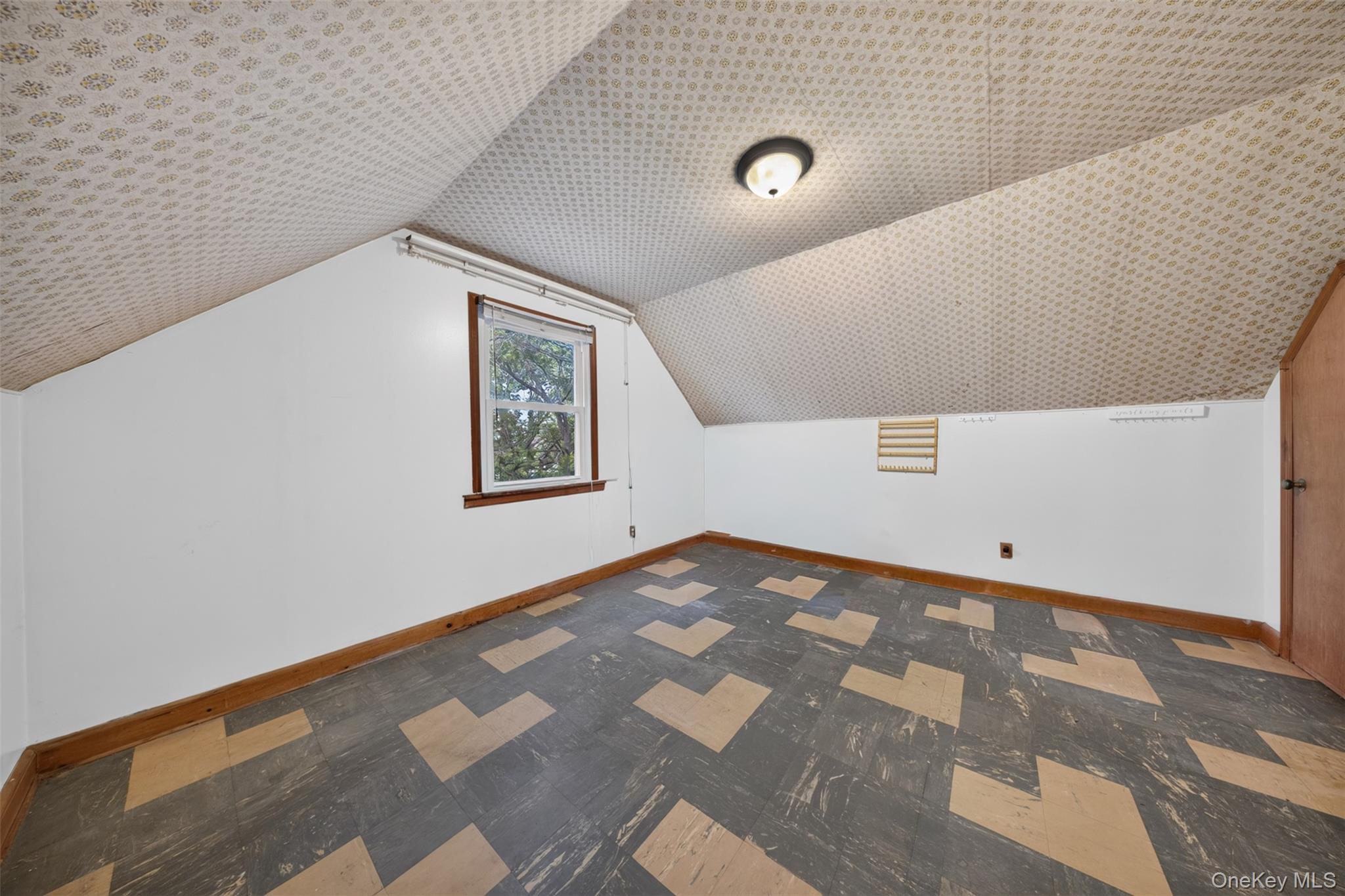163-07 21st Avenue – For Sale photo 15