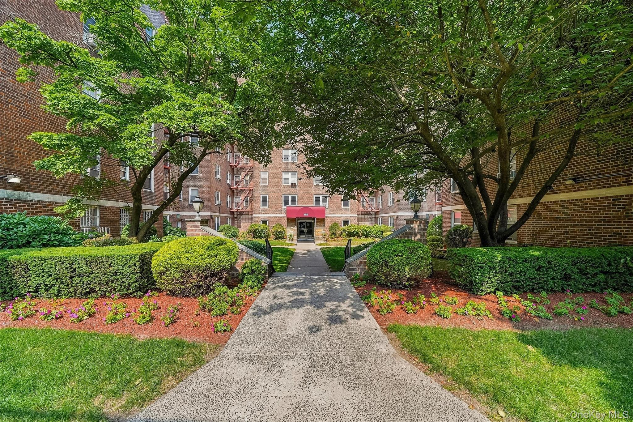 485 Bronx River Road, Unit A51 photo 3