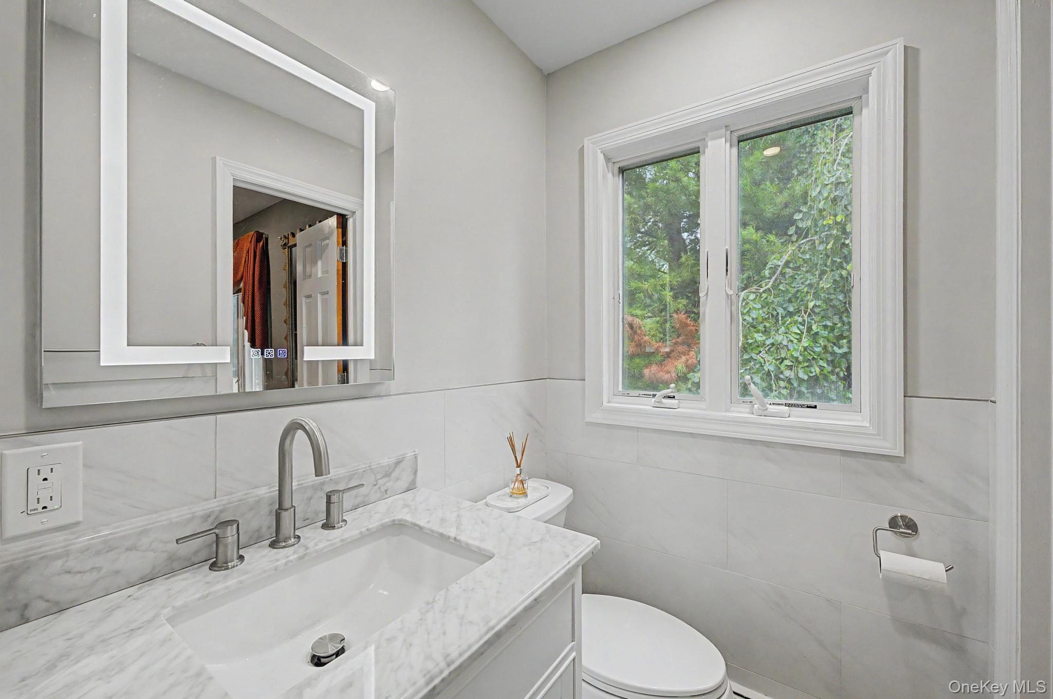 6 Field Daisy Lane – For Sale photo 23