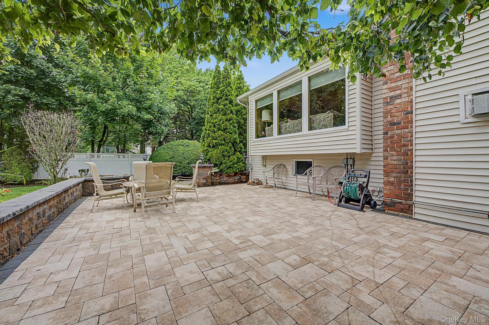 6 Field Daisy Lane – For Sale photo 34