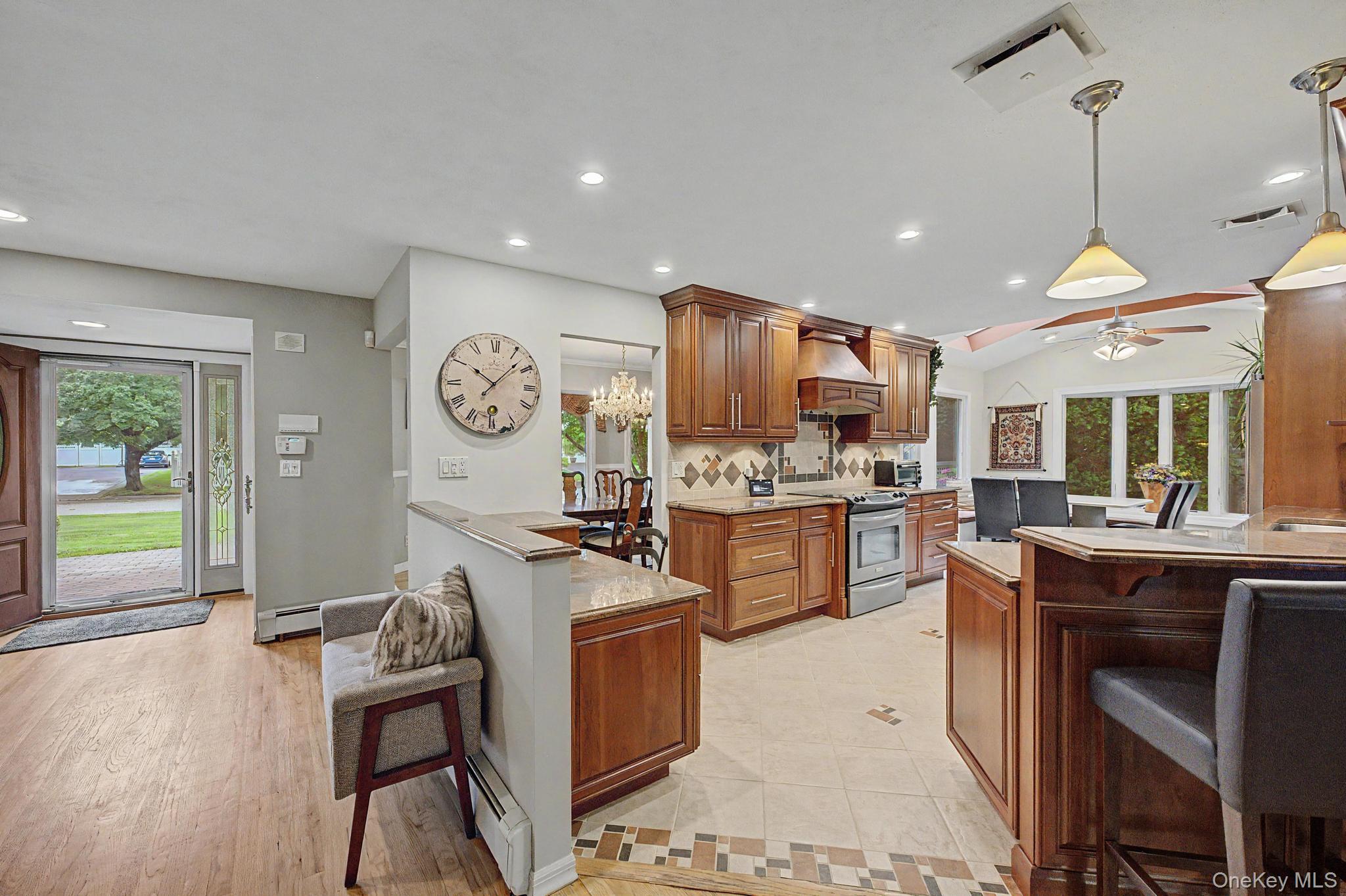 6 Field Daisy Lane – For Sale photo 7