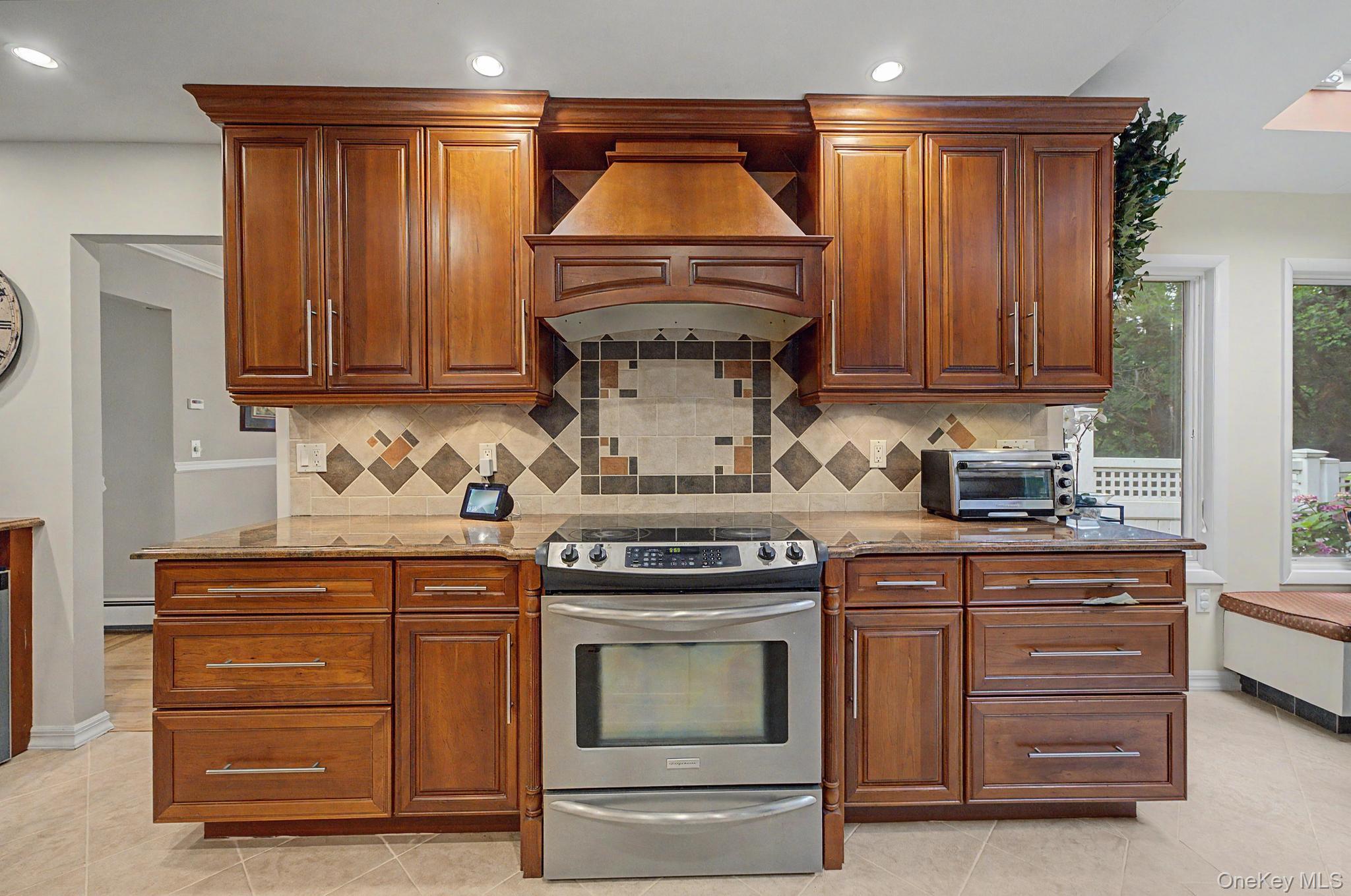 6 Field Daisy Lane – For Sale photo 14