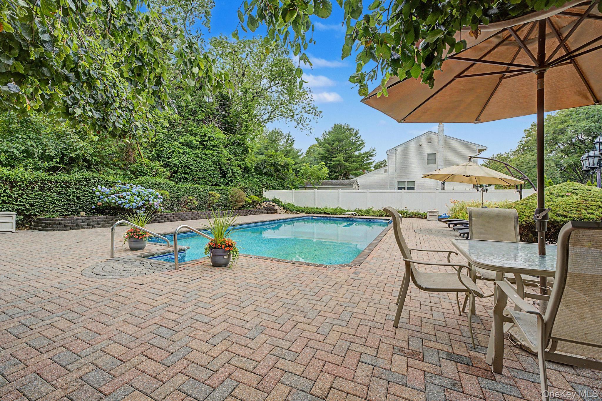 6 Field Daisy Lane – For Sale photo 37
