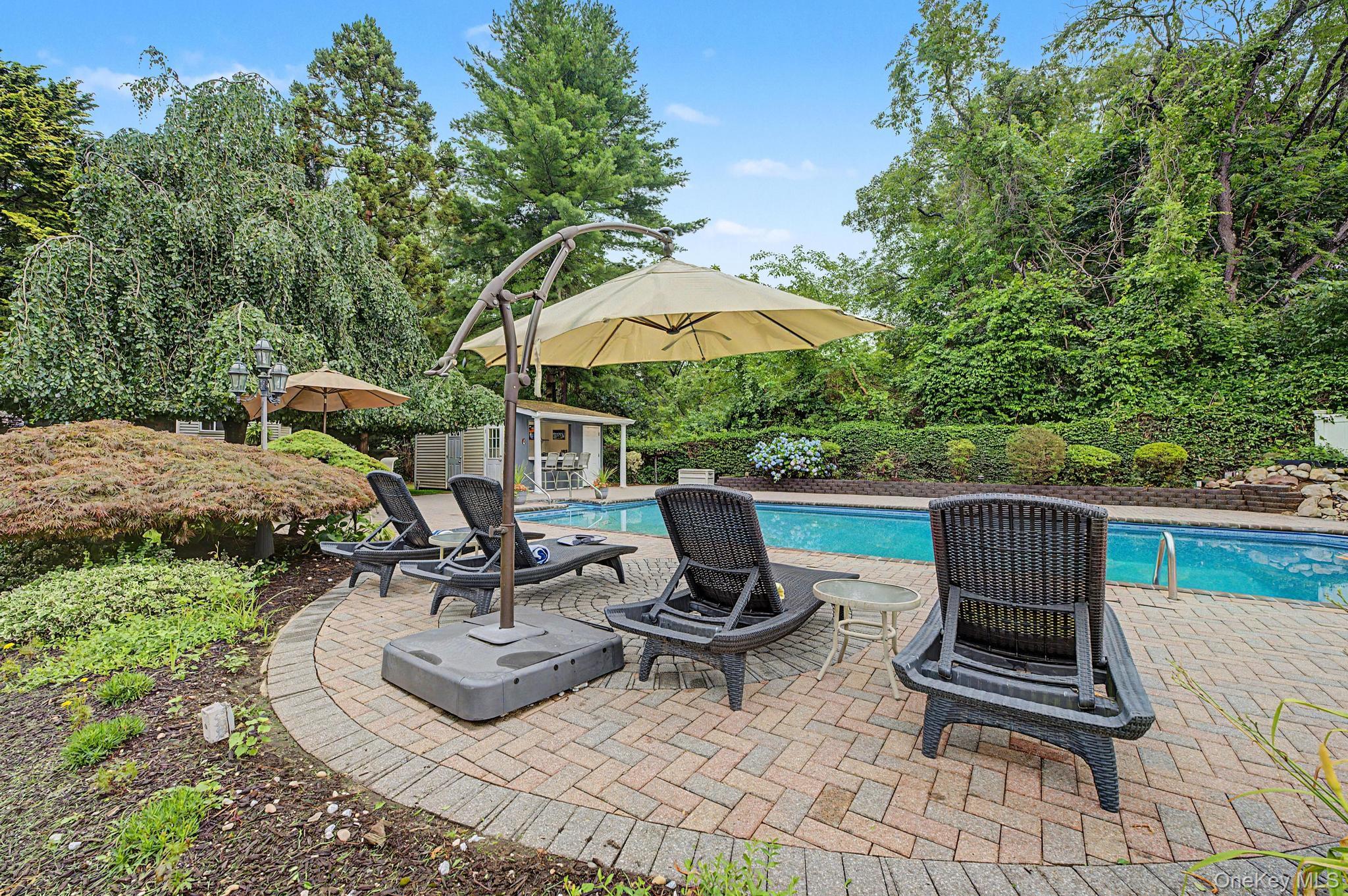 6 Field Daisy Lane – For Sale photo 32