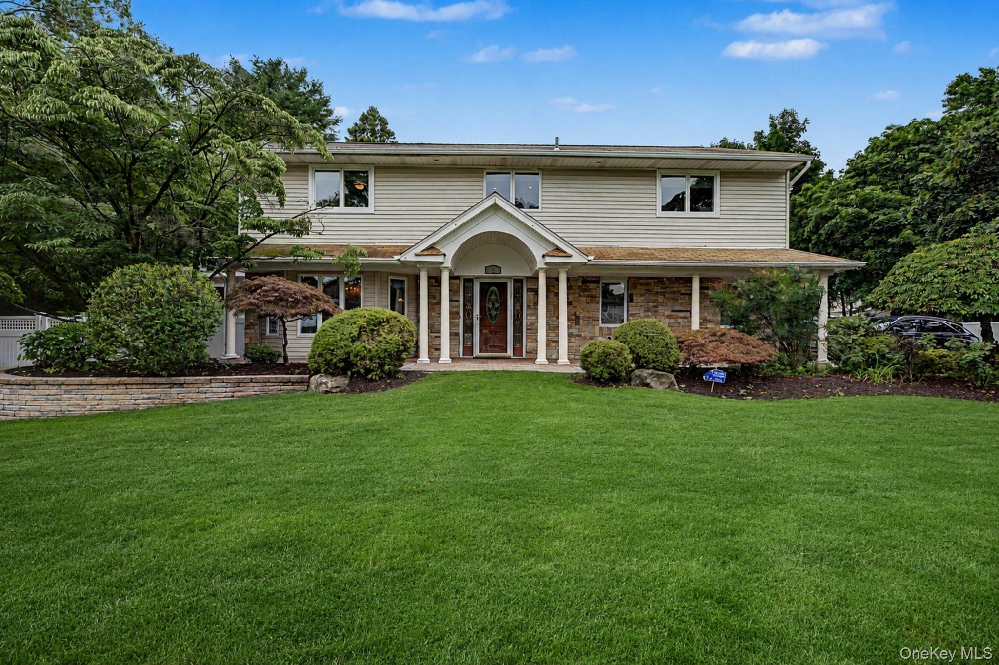 6 Field Daisy Lane – For Sale