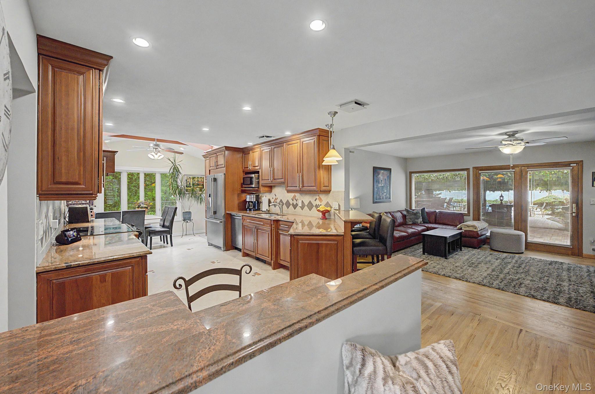 6 Field Daisy Lane – For Sale photo 10