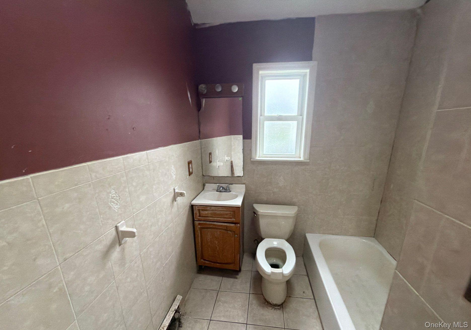583 Straight Path – For Sale photo 11