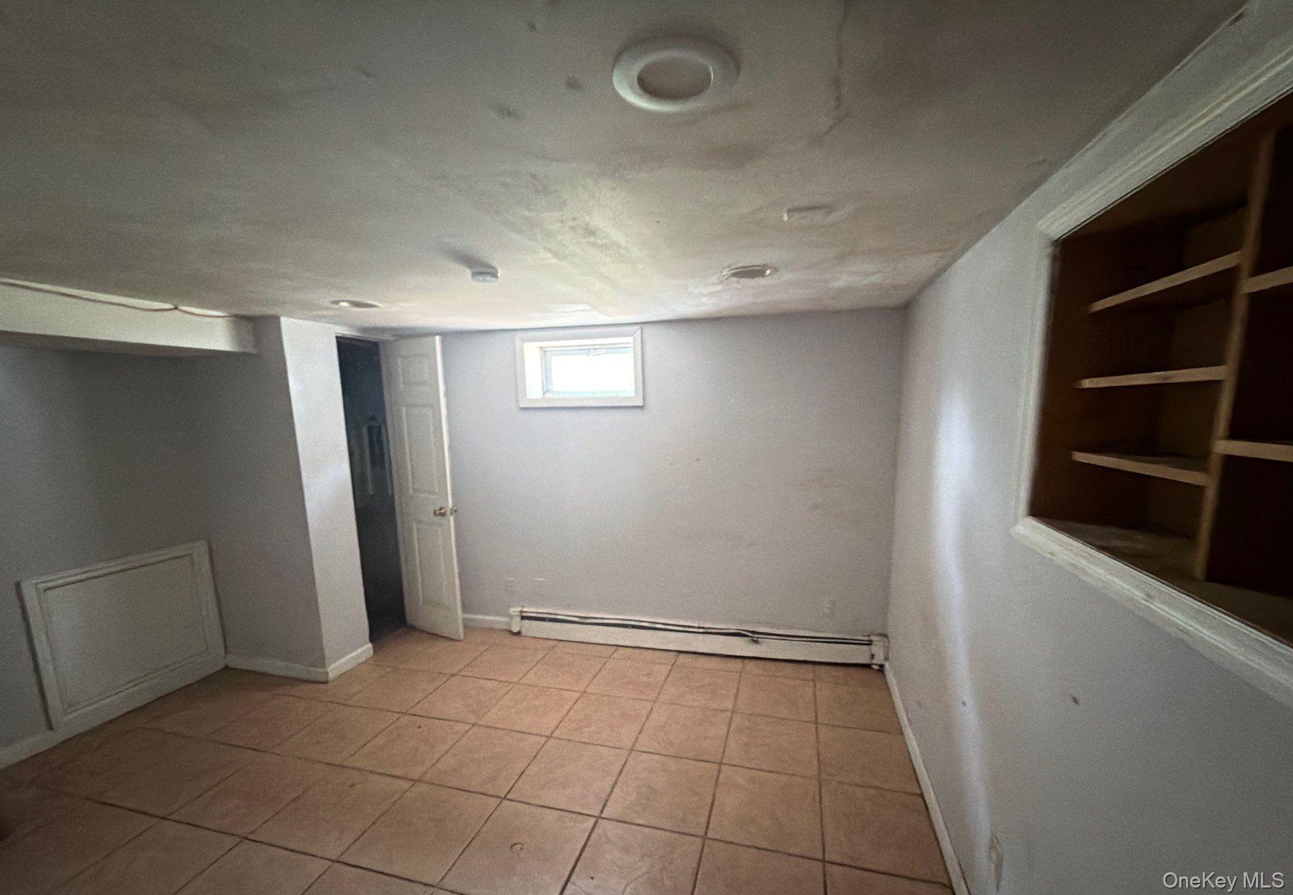 583 Straight Path – For Sale photo 15