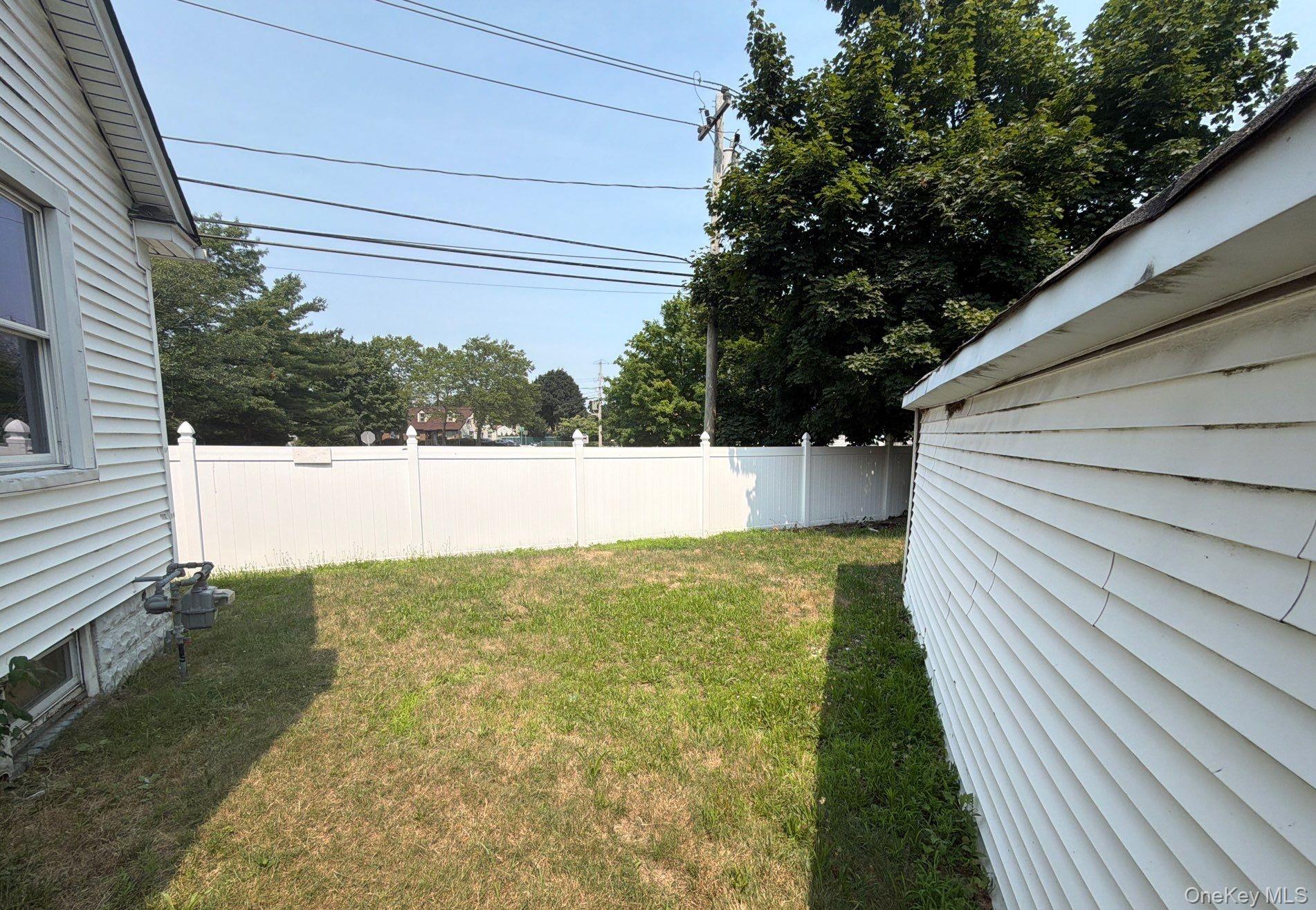 583 Straight Path – For Sale photo 16