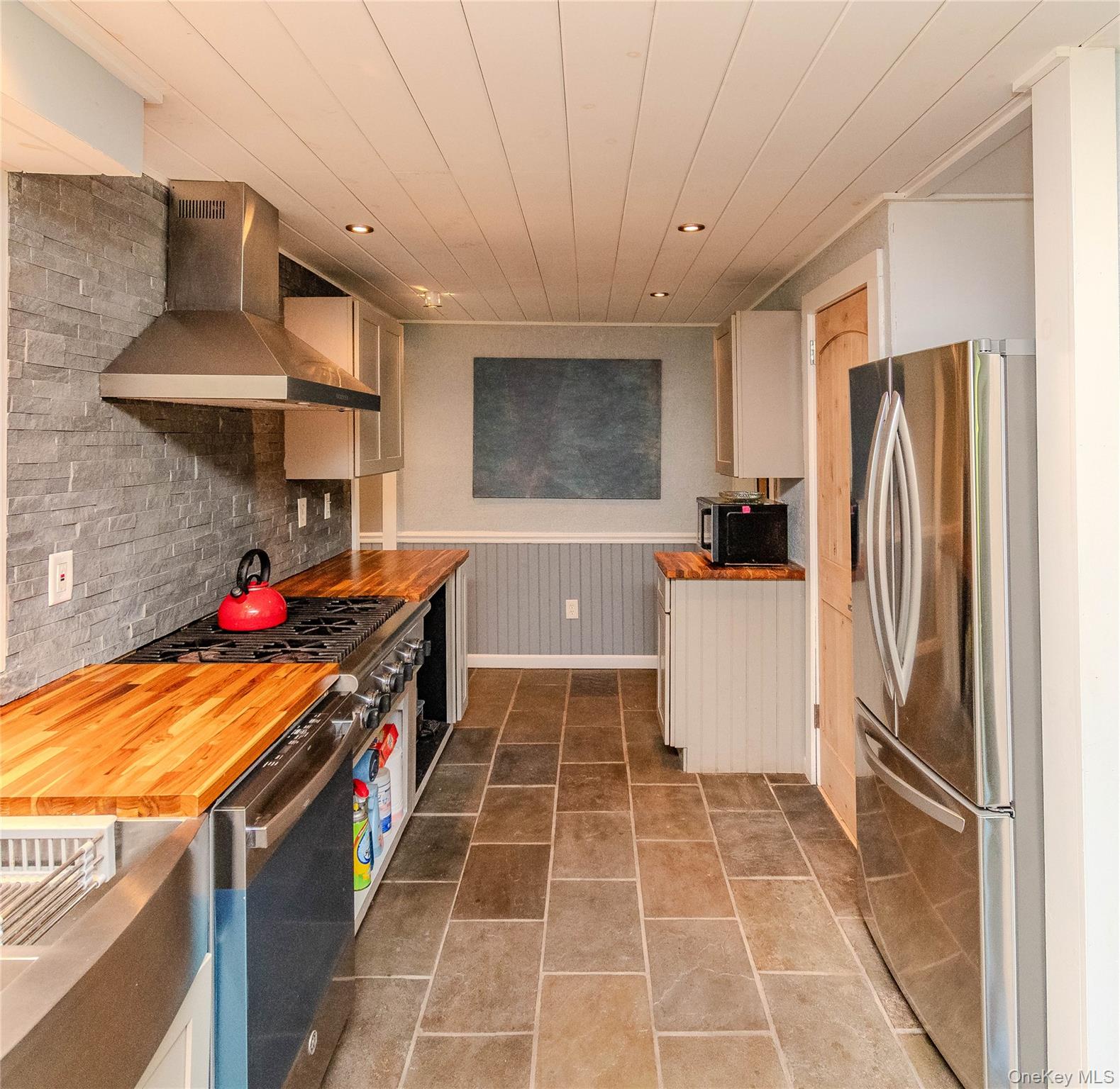 63 Cape Road – For Sale photo 16