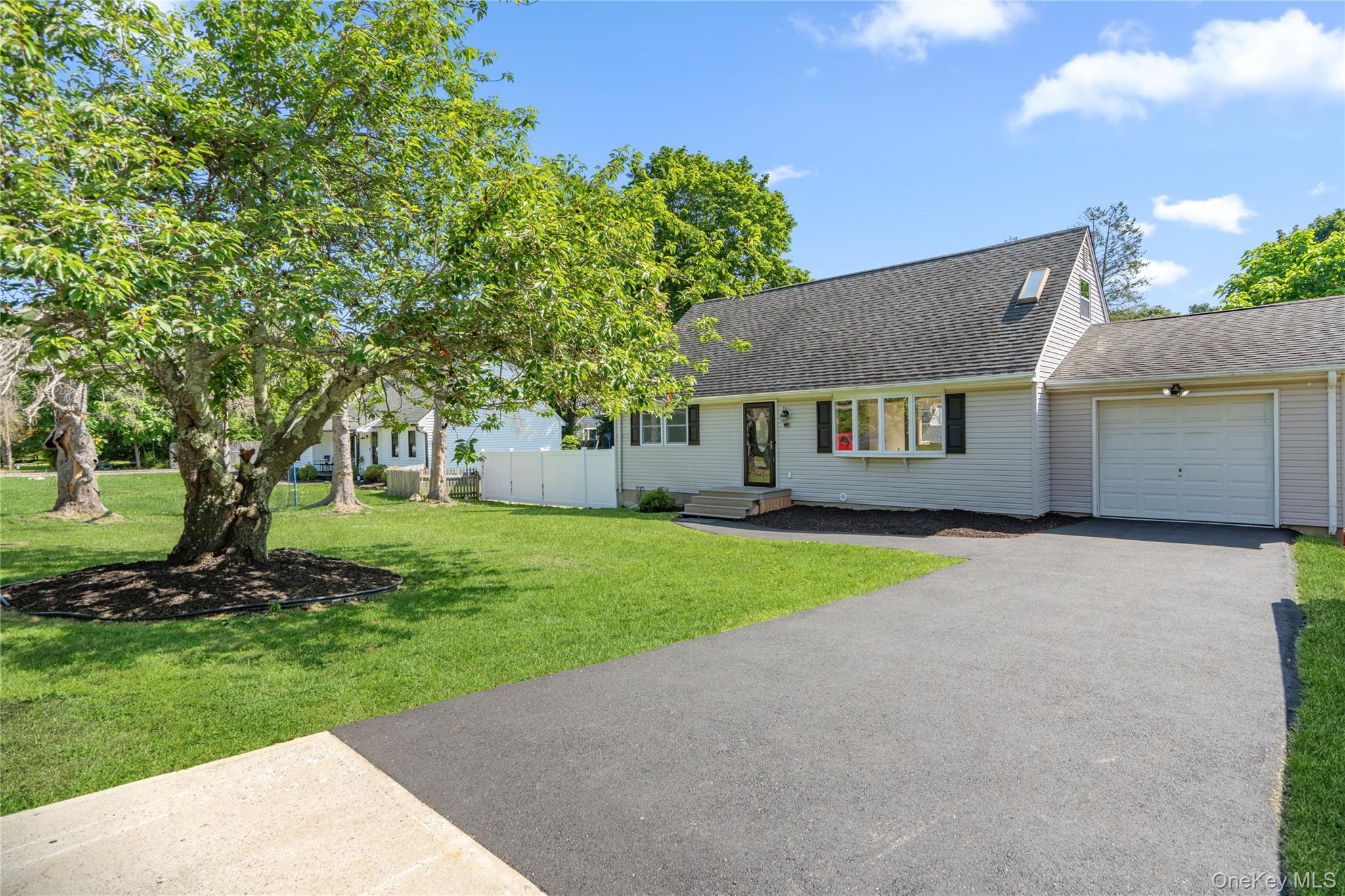 325 Harrison Avenue – For Sale photo 3