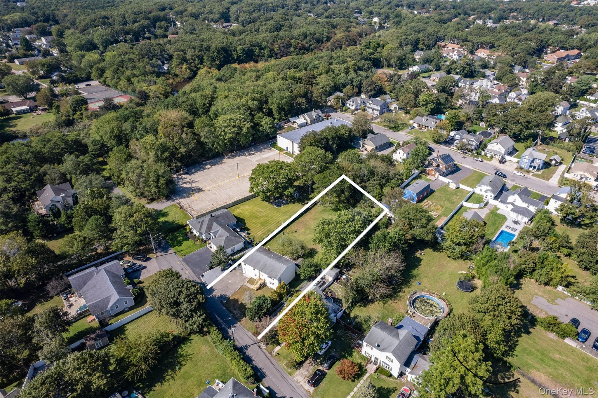25 Marshall Street – For Sale photo 3