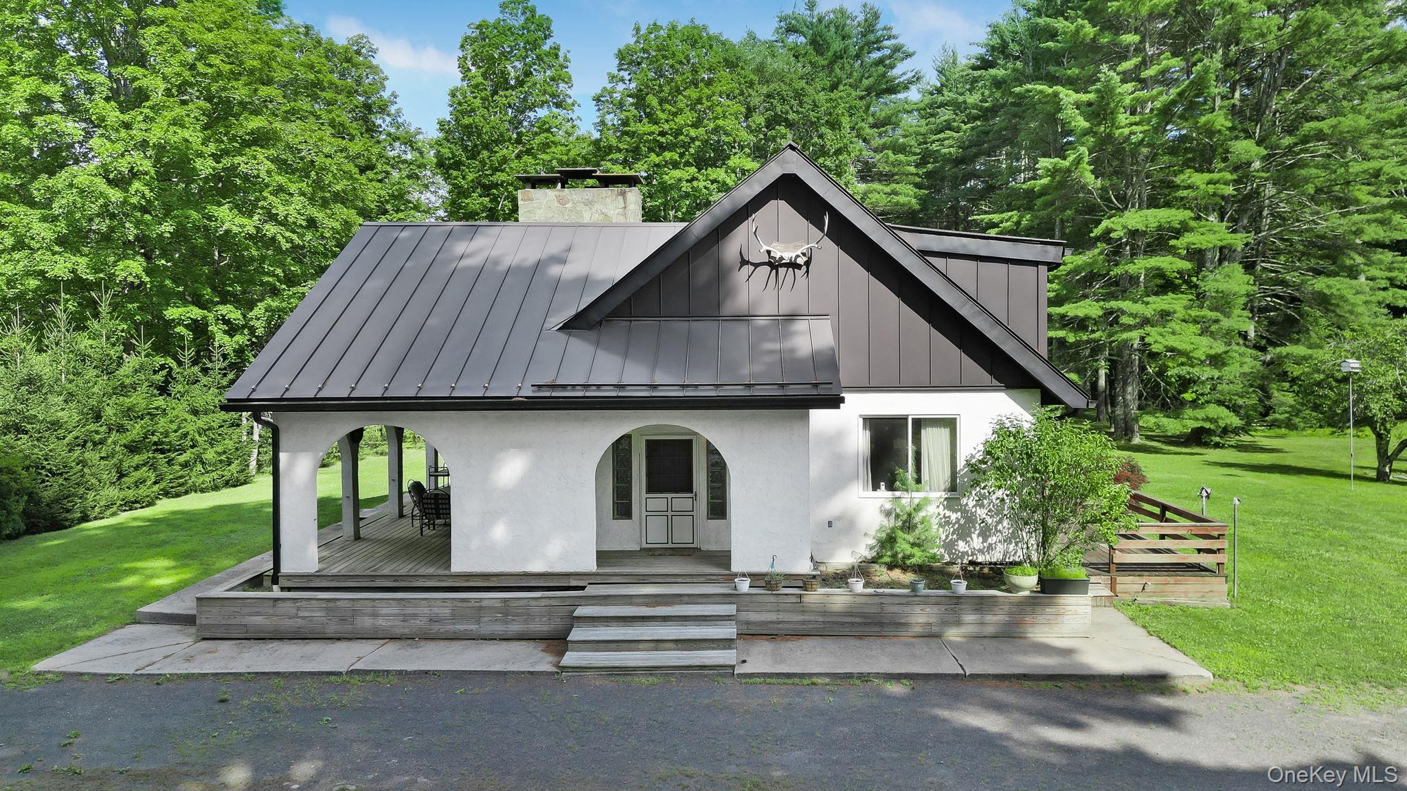 118 Bennett Road – For Sale