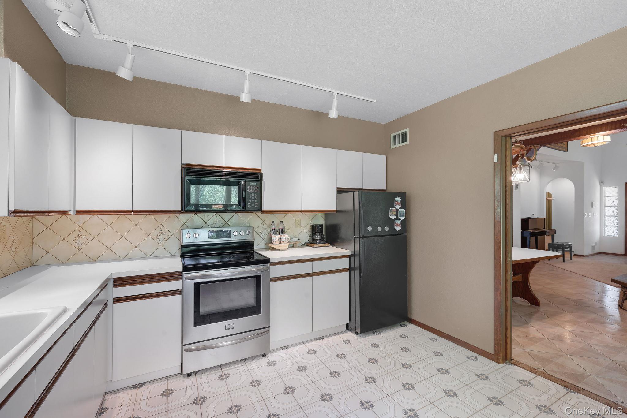 118 Bennett Road – For Sale photo 12