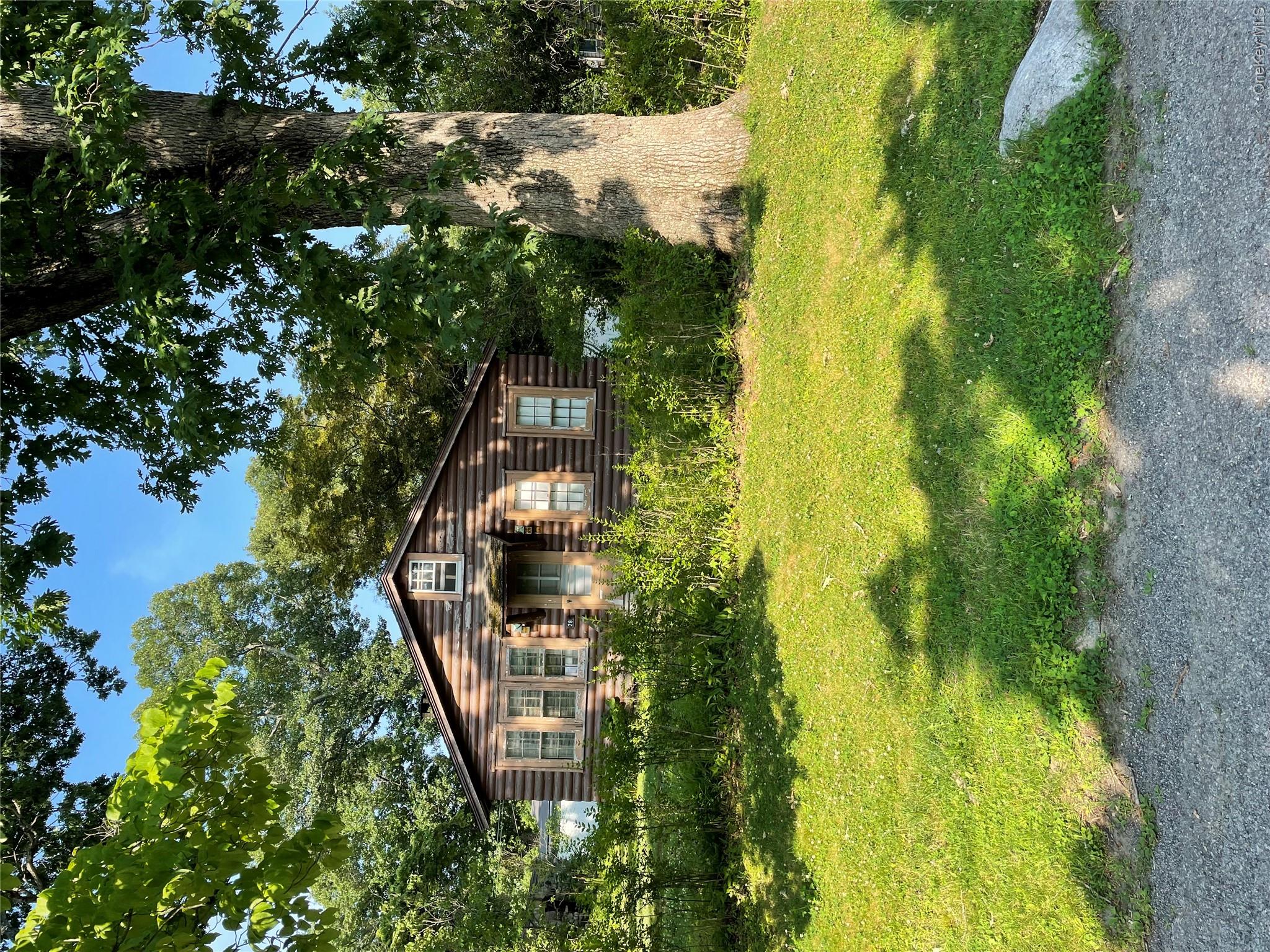 28 OLD MILL Road – For Sale photo 2