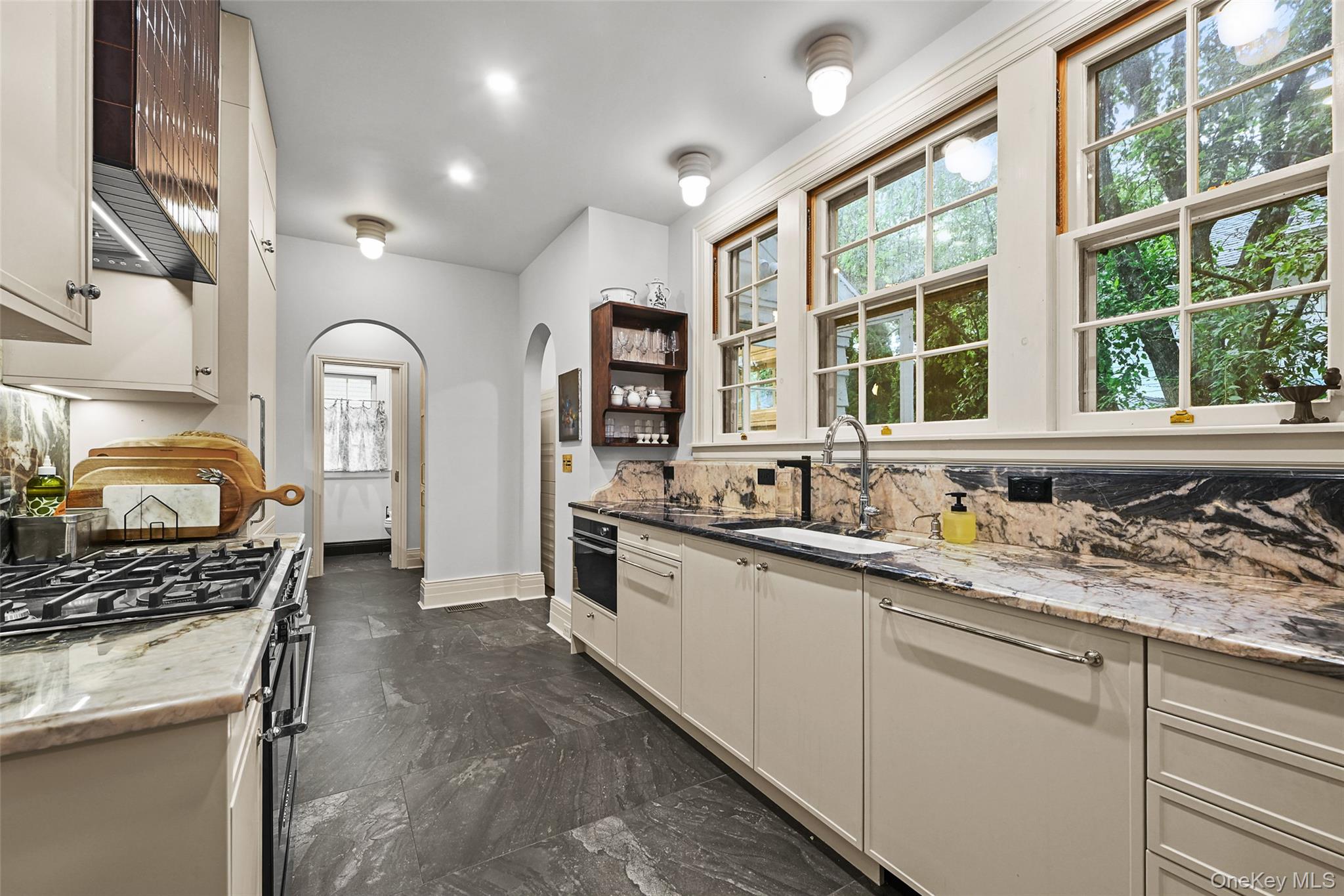 11 Maple Avenue – For Rent photo 30