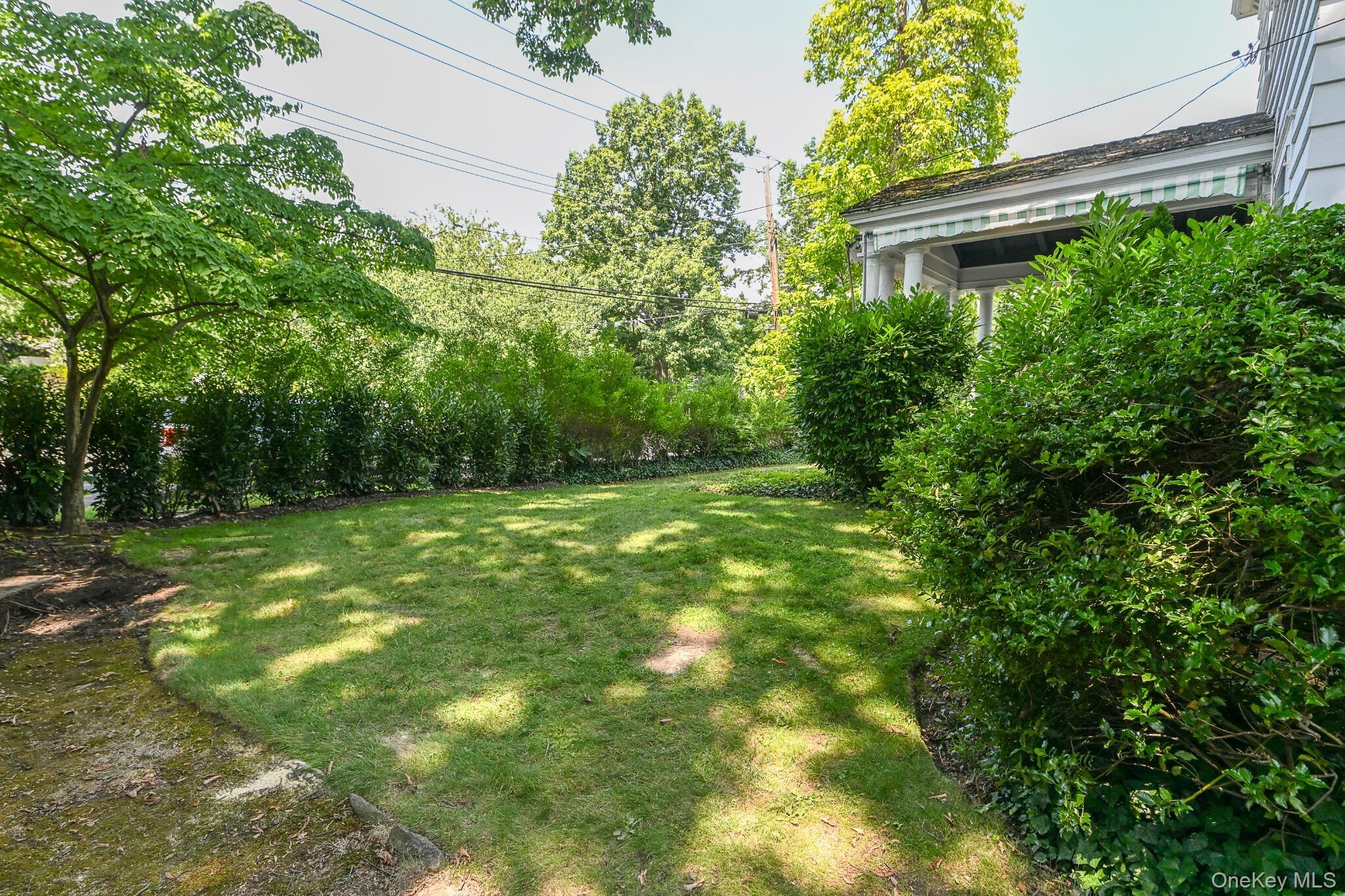 11 Maple Avenue – For Rent photo 2
