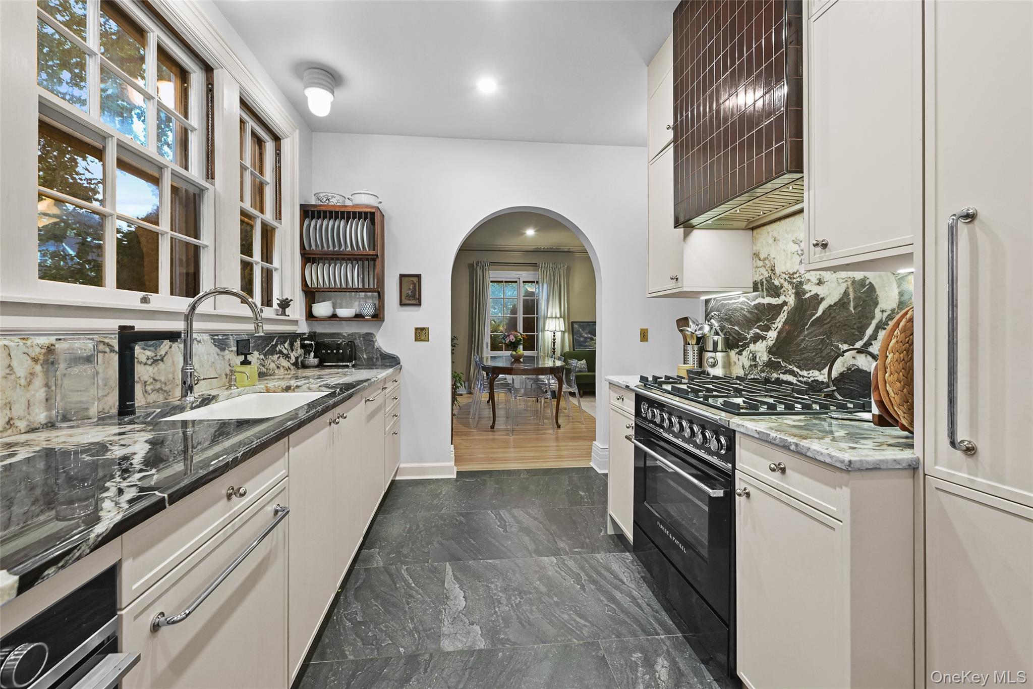 11 Maple Avenue – For Rent photo 31