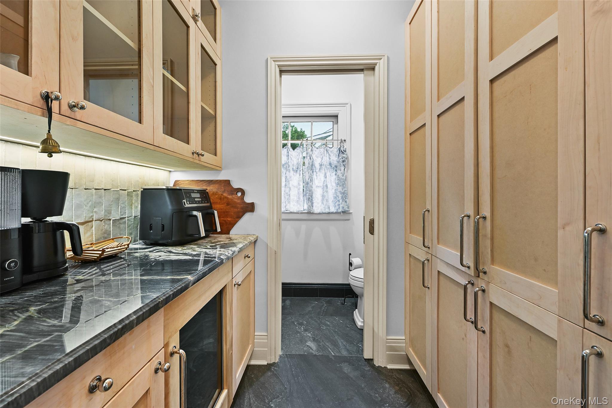 11 Maple Avenue – For Rent photo 34