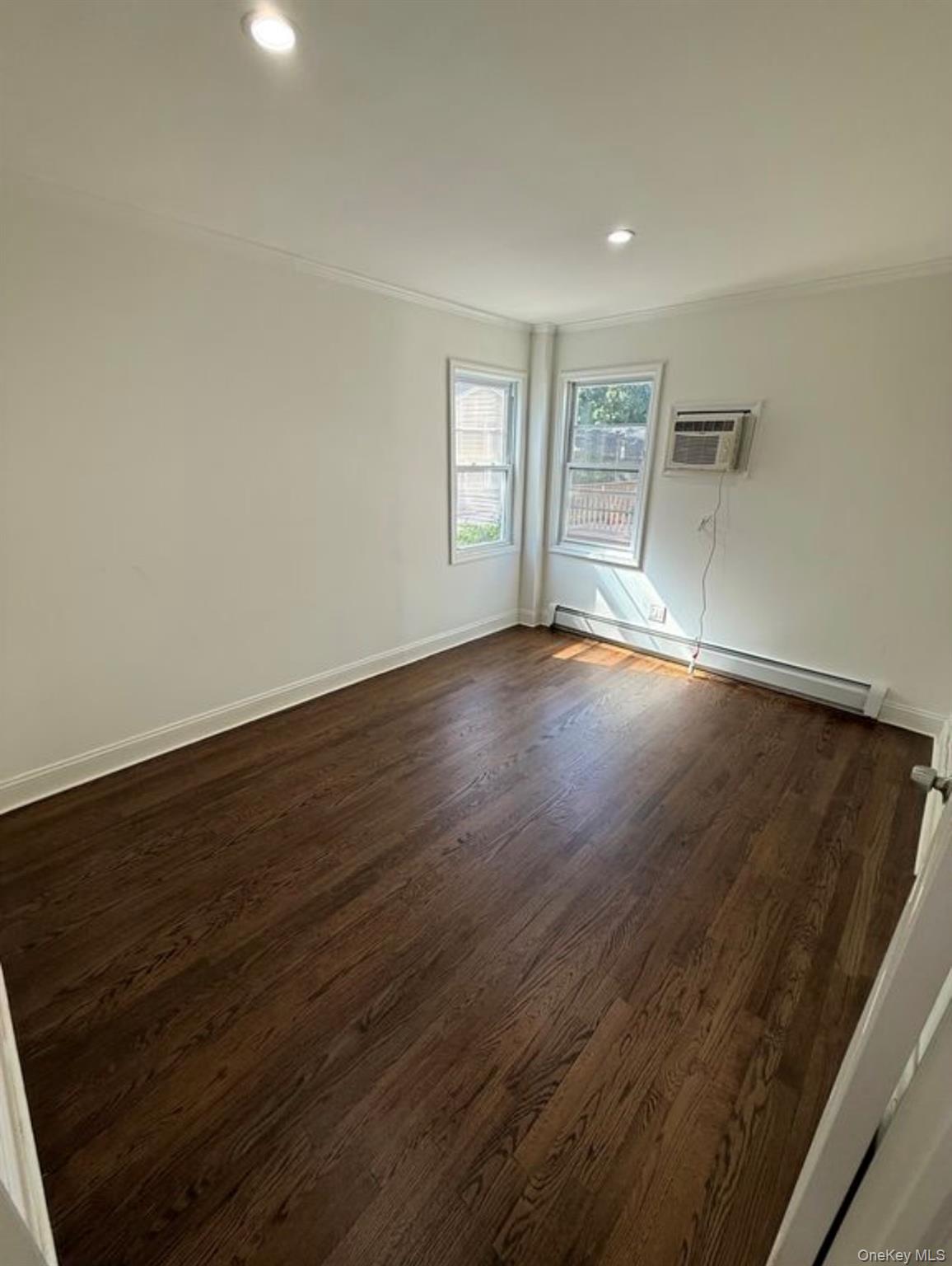 134 Scranton Avenue – For Rent photo 8