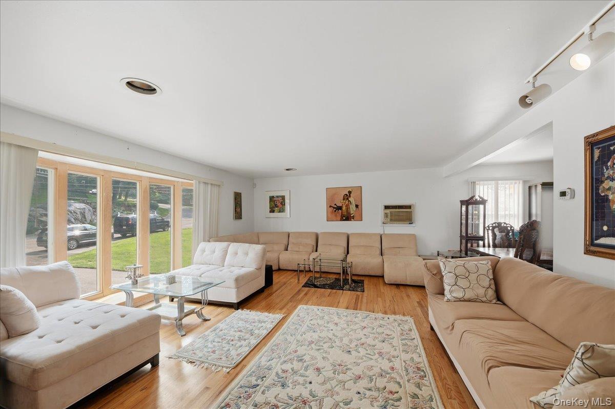 14 Glenn Place – For Sale photo 25