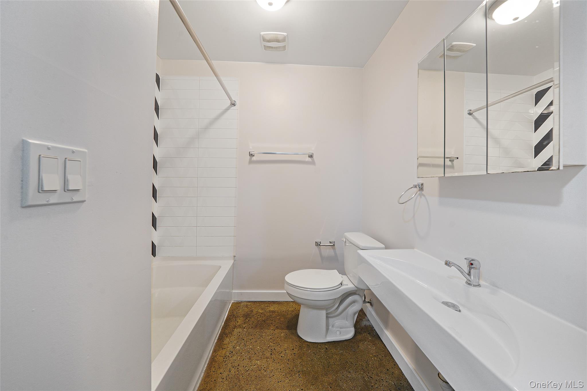 1106 Halsey Street – For Sale photo 35