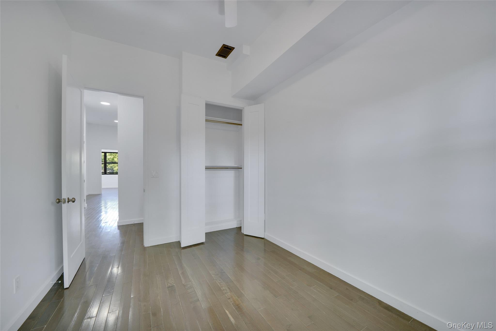 1106 Halsey Street – For Sale photo 22