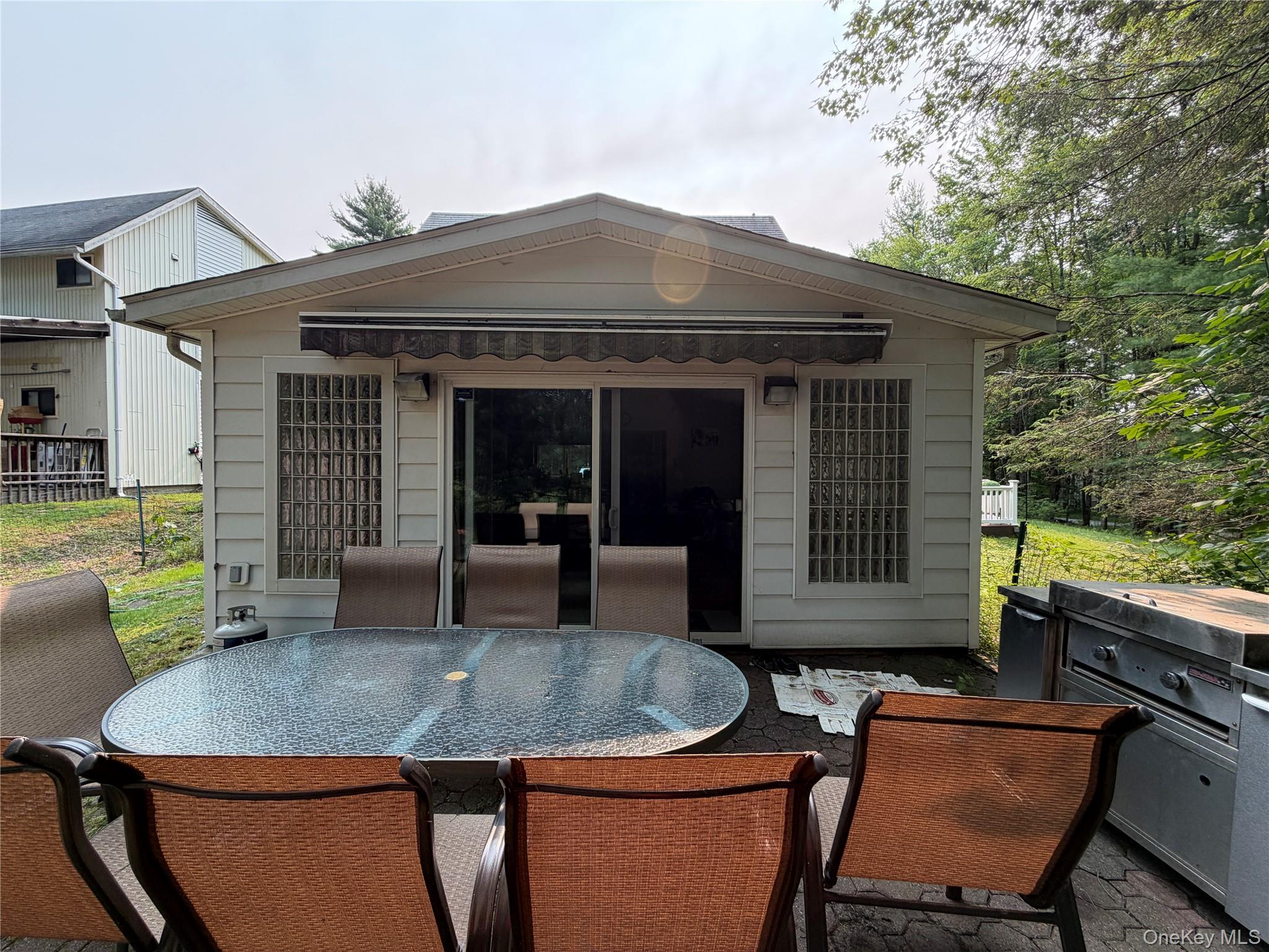 7 Elizabeth Way – For Sale photo 5
