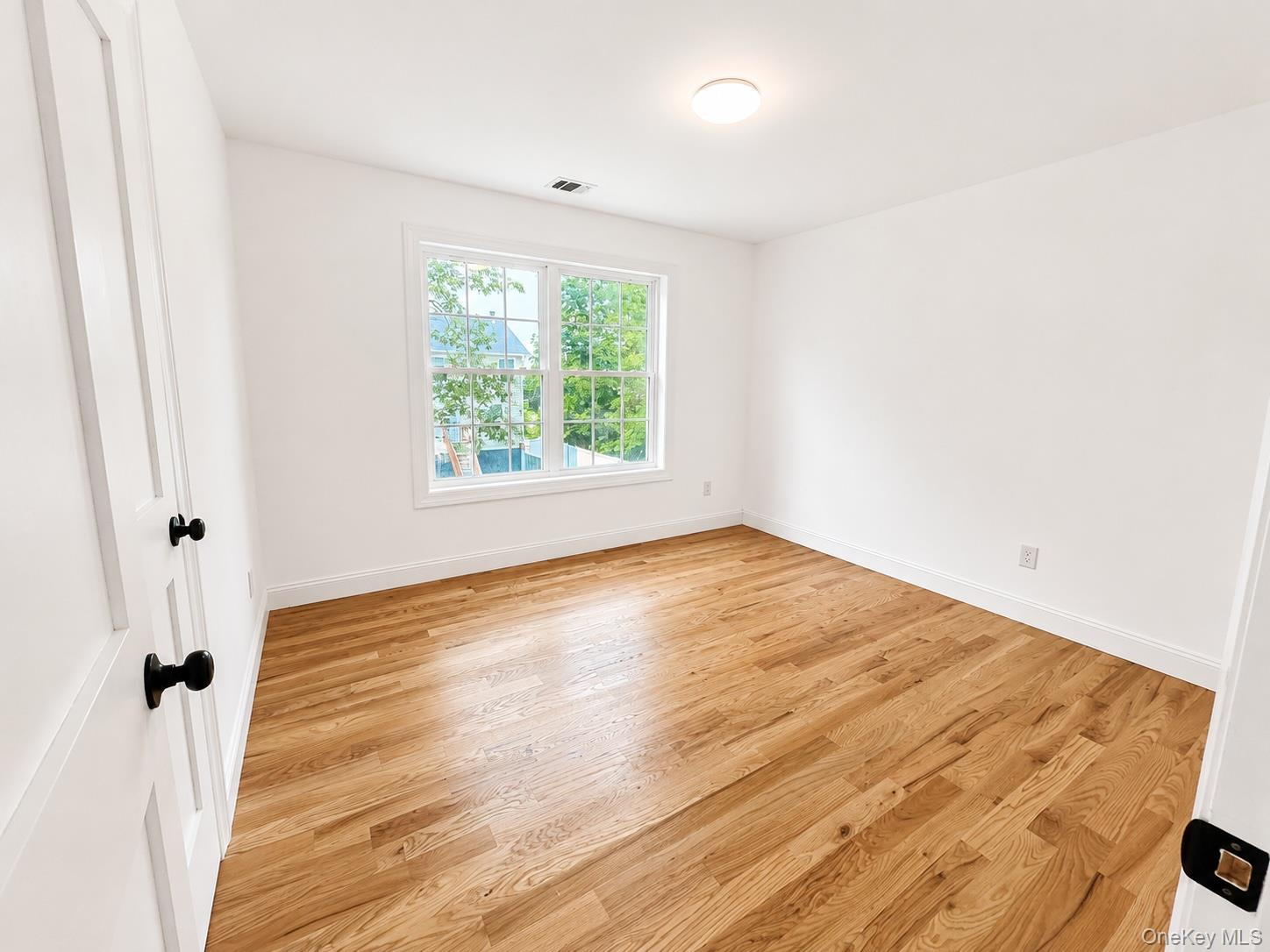 7 Edgewater Drive – For Sale photo 31