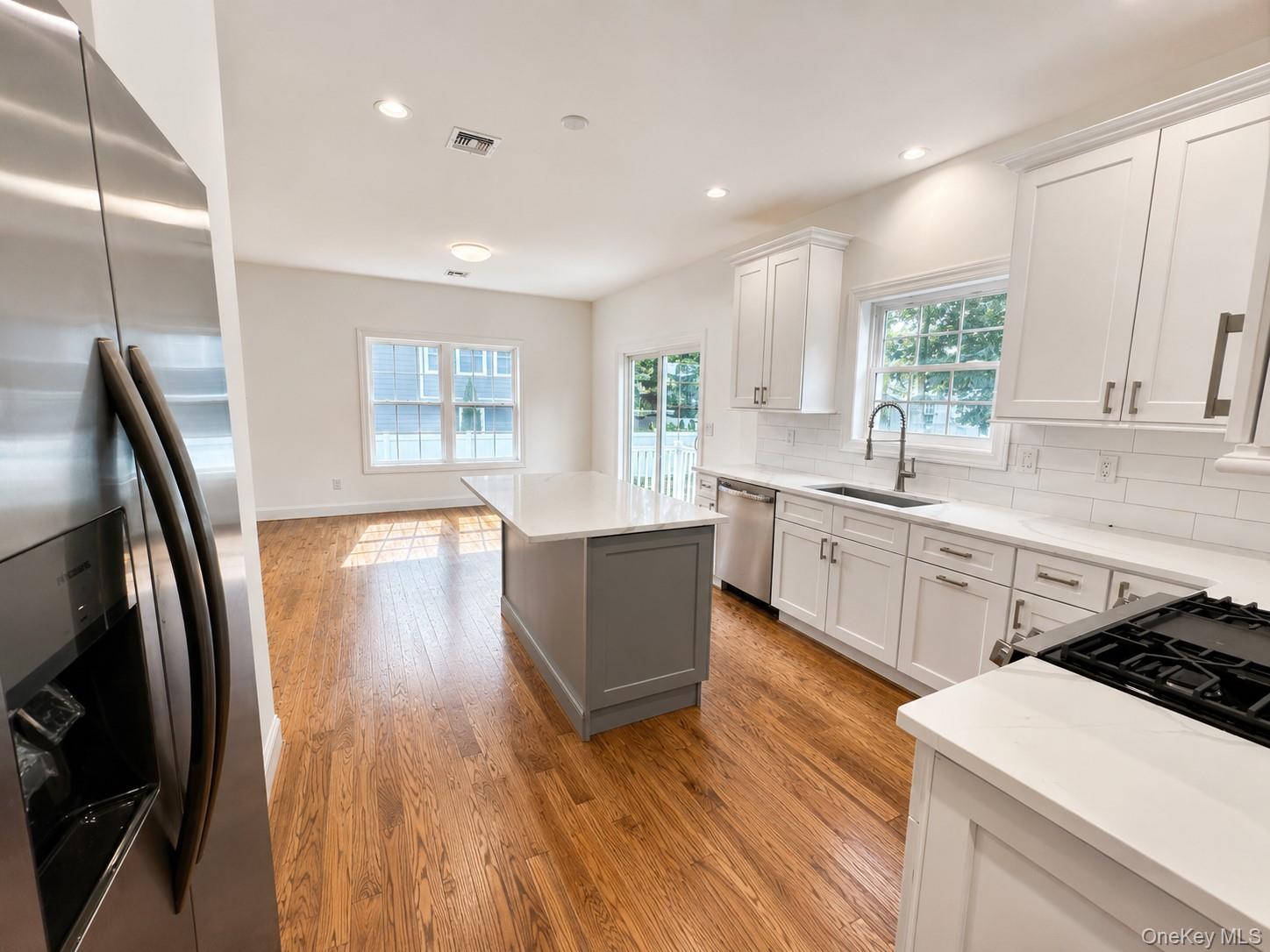 7 Edgewater Drive – For Sale photo 19