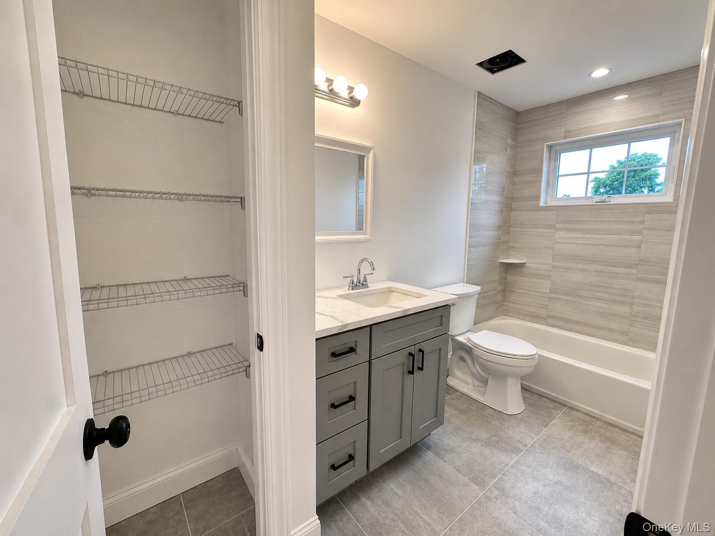 7 Edgewater Drive – For Sale photo 32