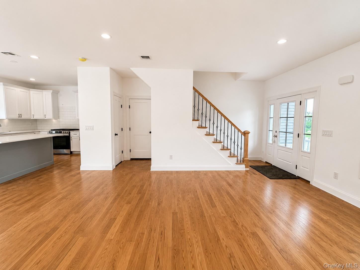 7 Edgewater Drive – For Sale photo 15