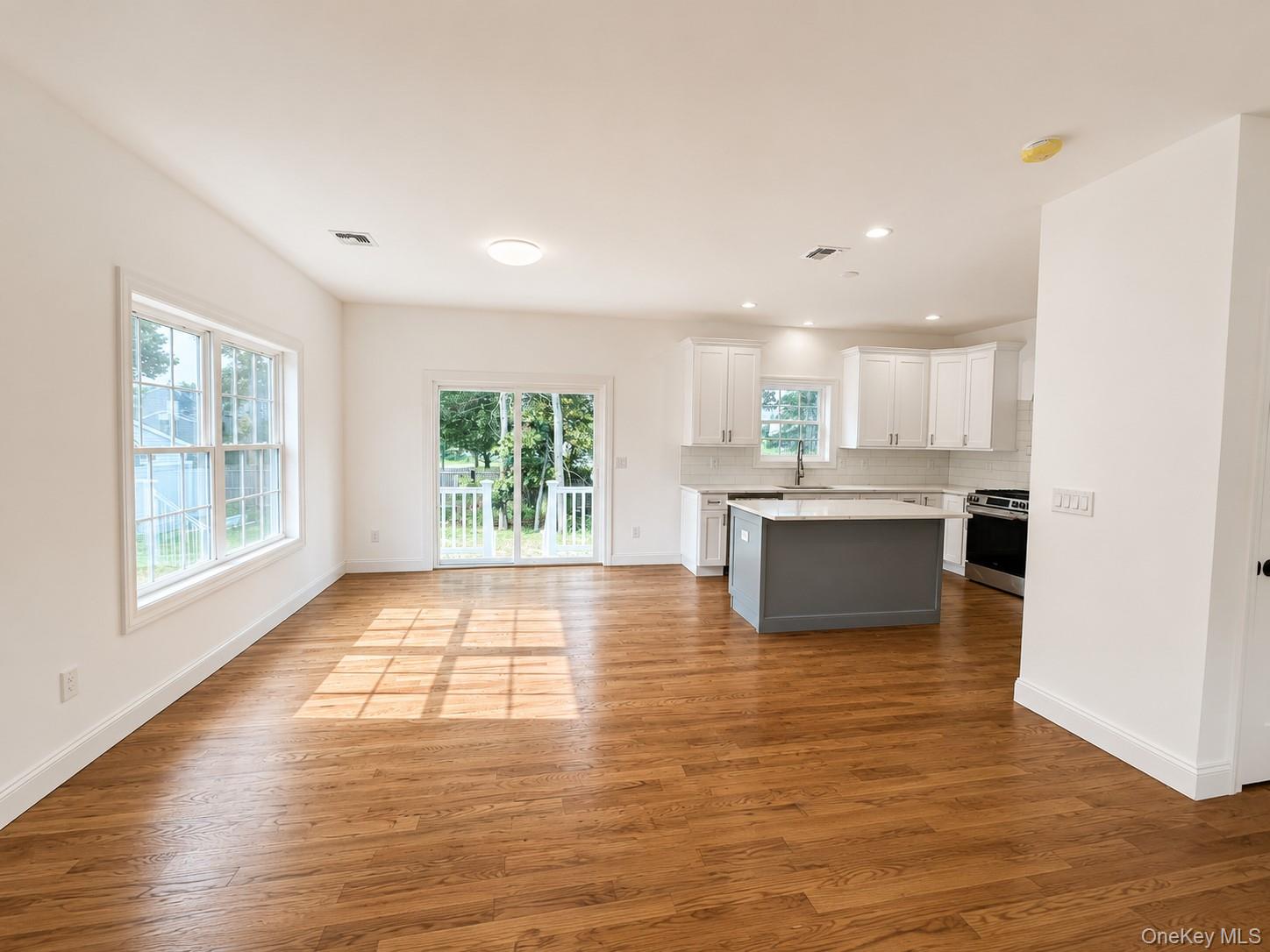 7 Edgewater Drive – For Sale photo 14