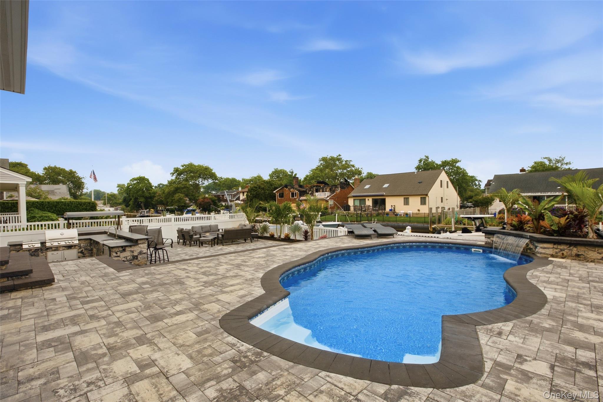 30 Berger Avenue – For Sale photo 9