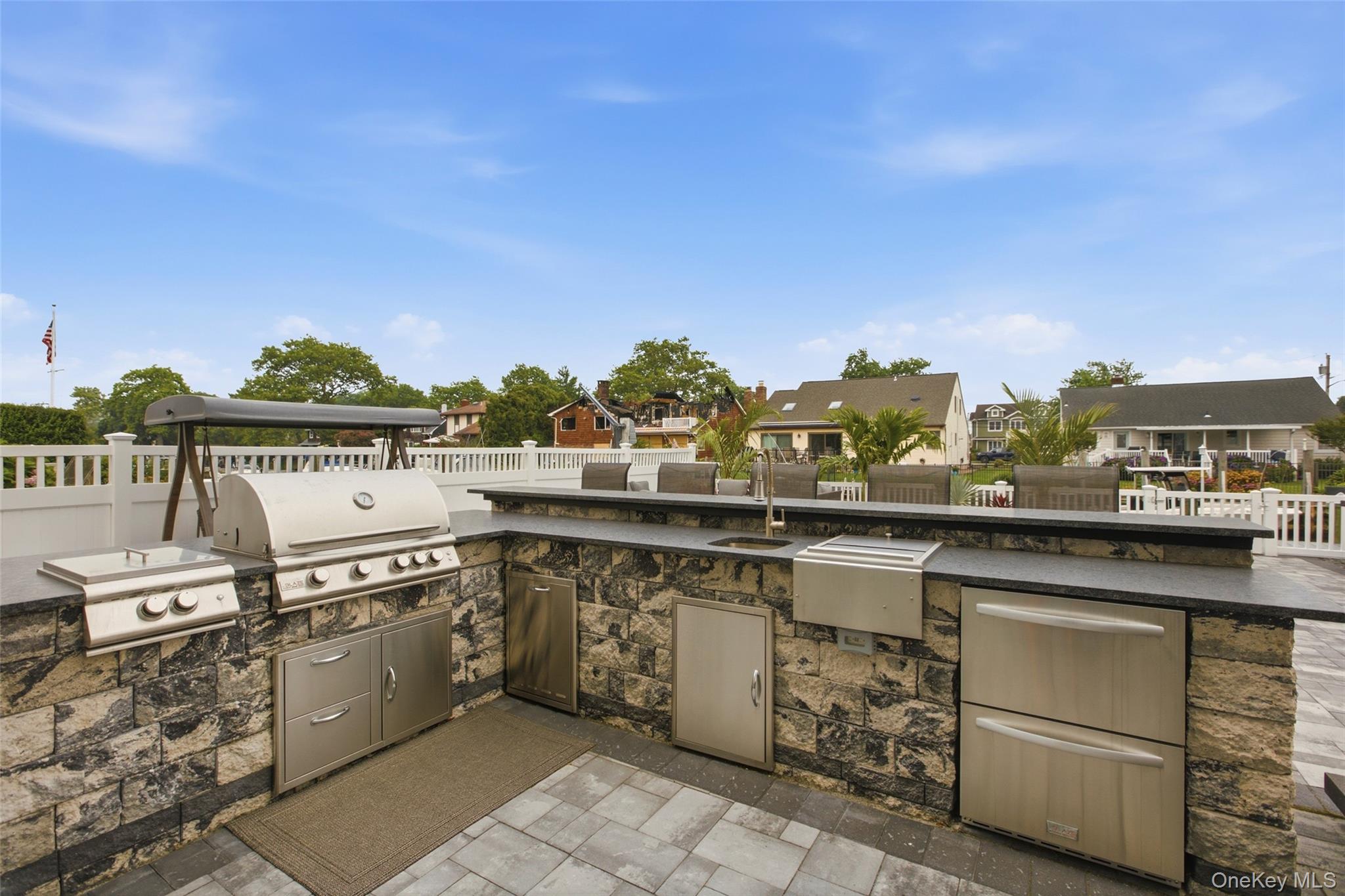 30 Berger Avenue – For Sale photo 13