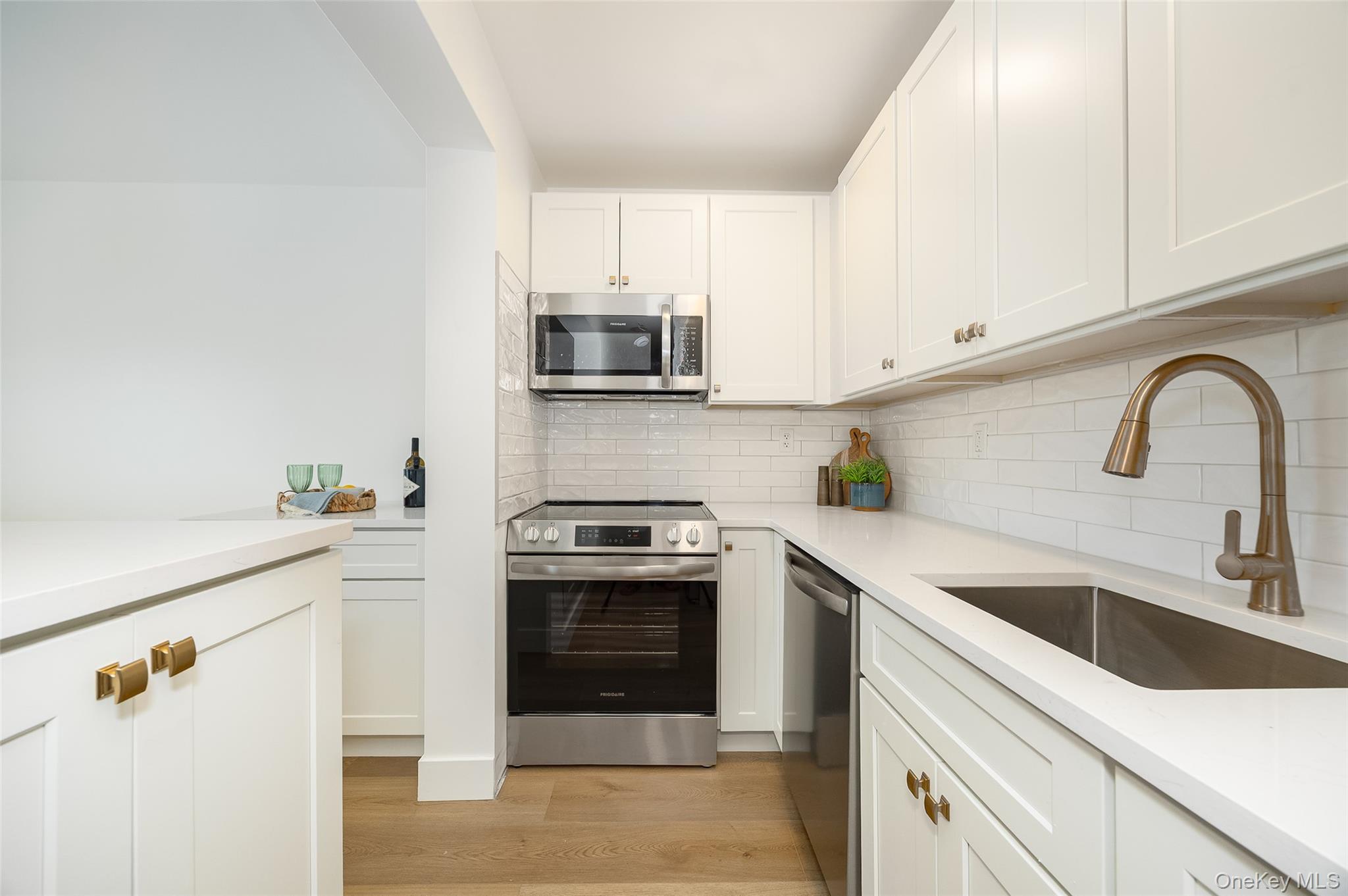 164 Rinaldi Boulevard, Unit C photo 5