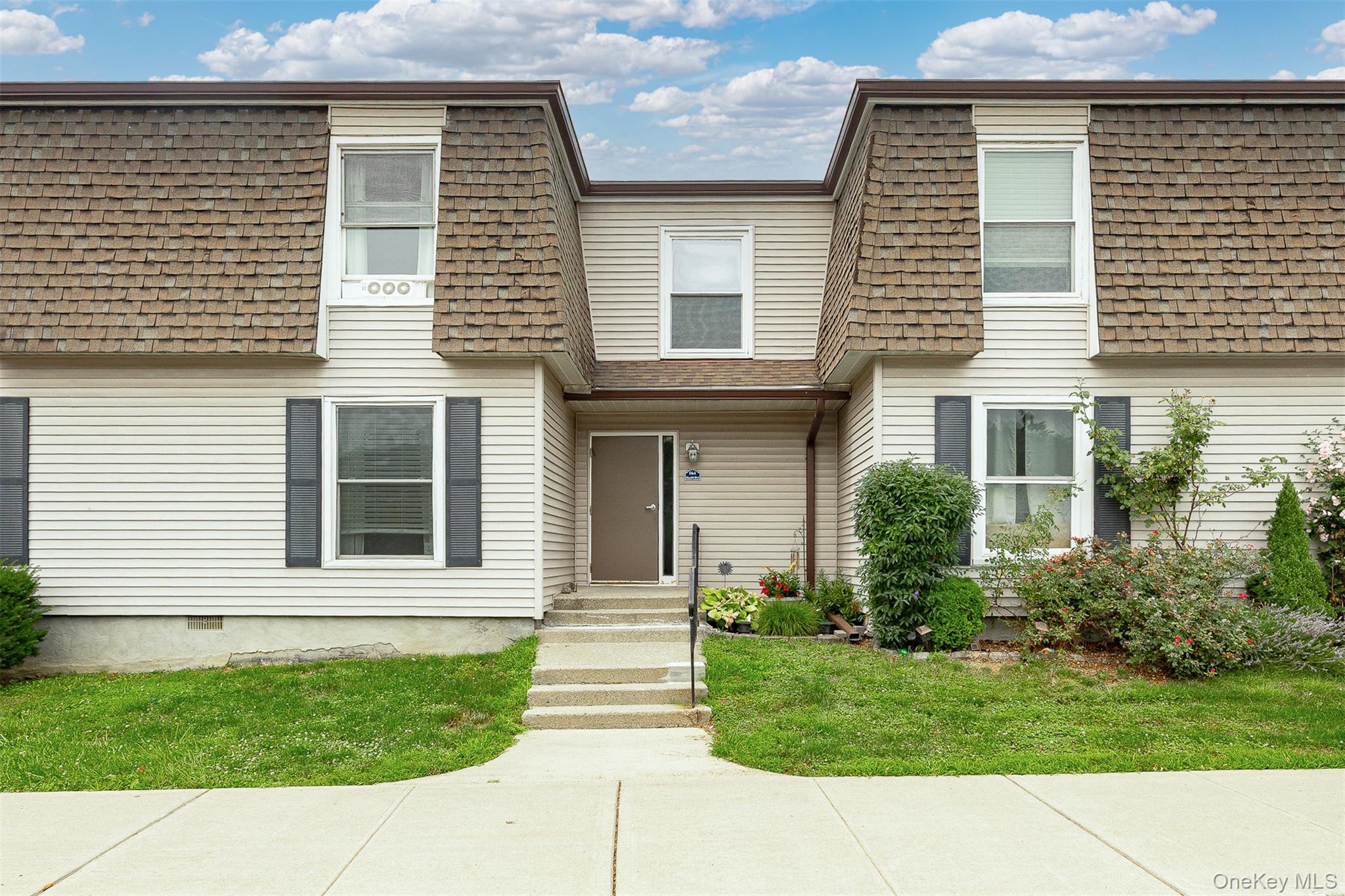 164 Rinaldi Boulevard, Unit C