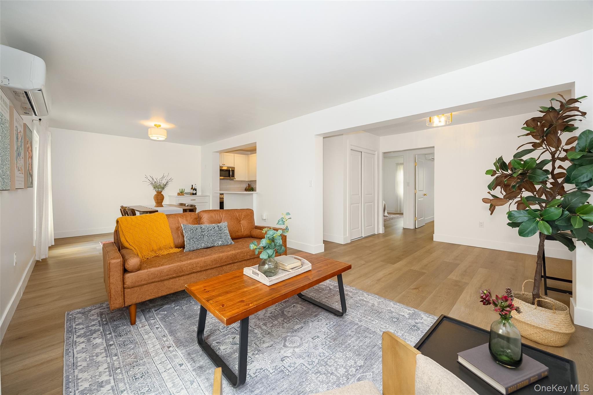 164 Rinaldi Boulevard, Unit C photo 11