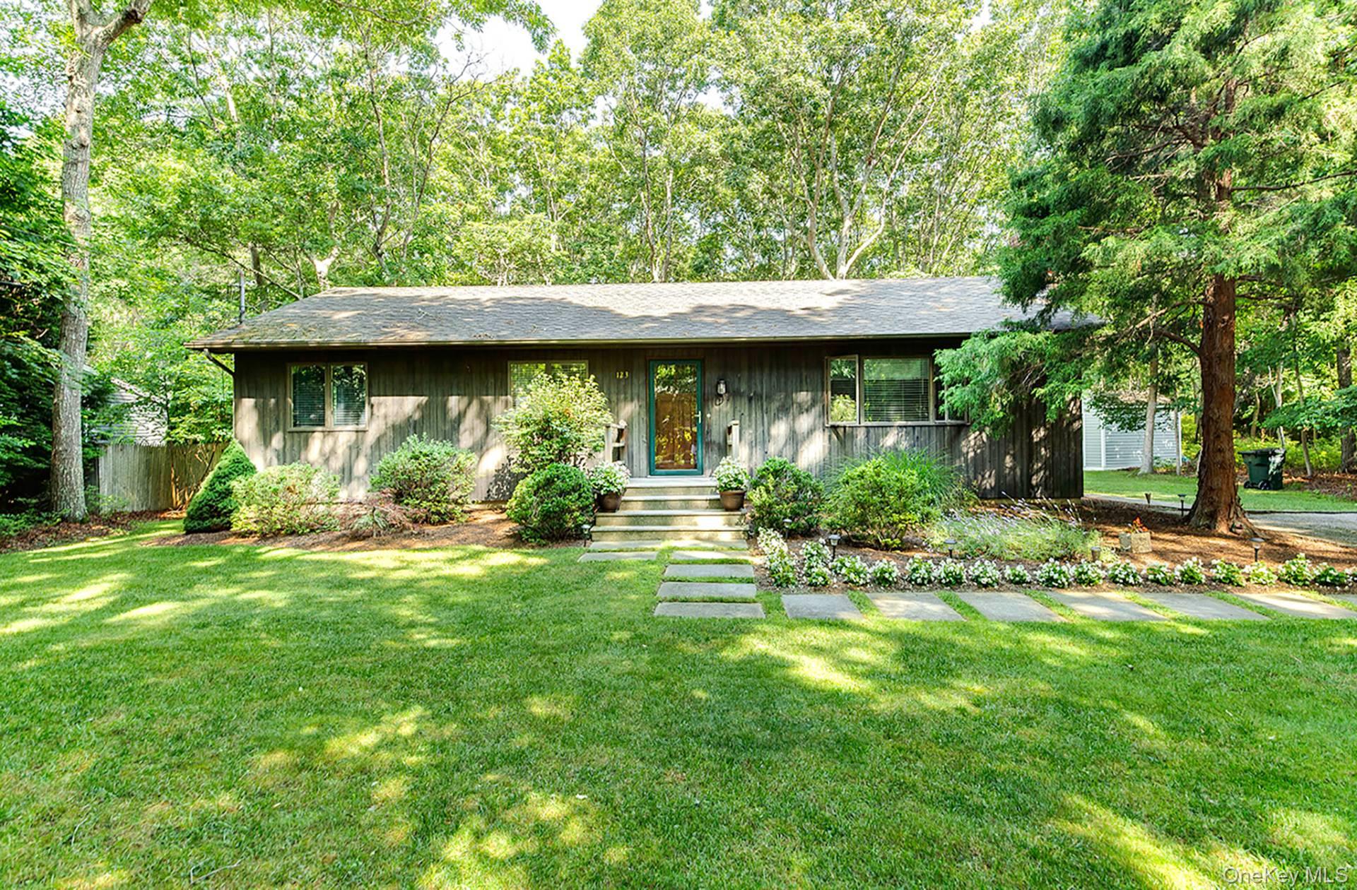 123 Montauk Boulevard – For Sale