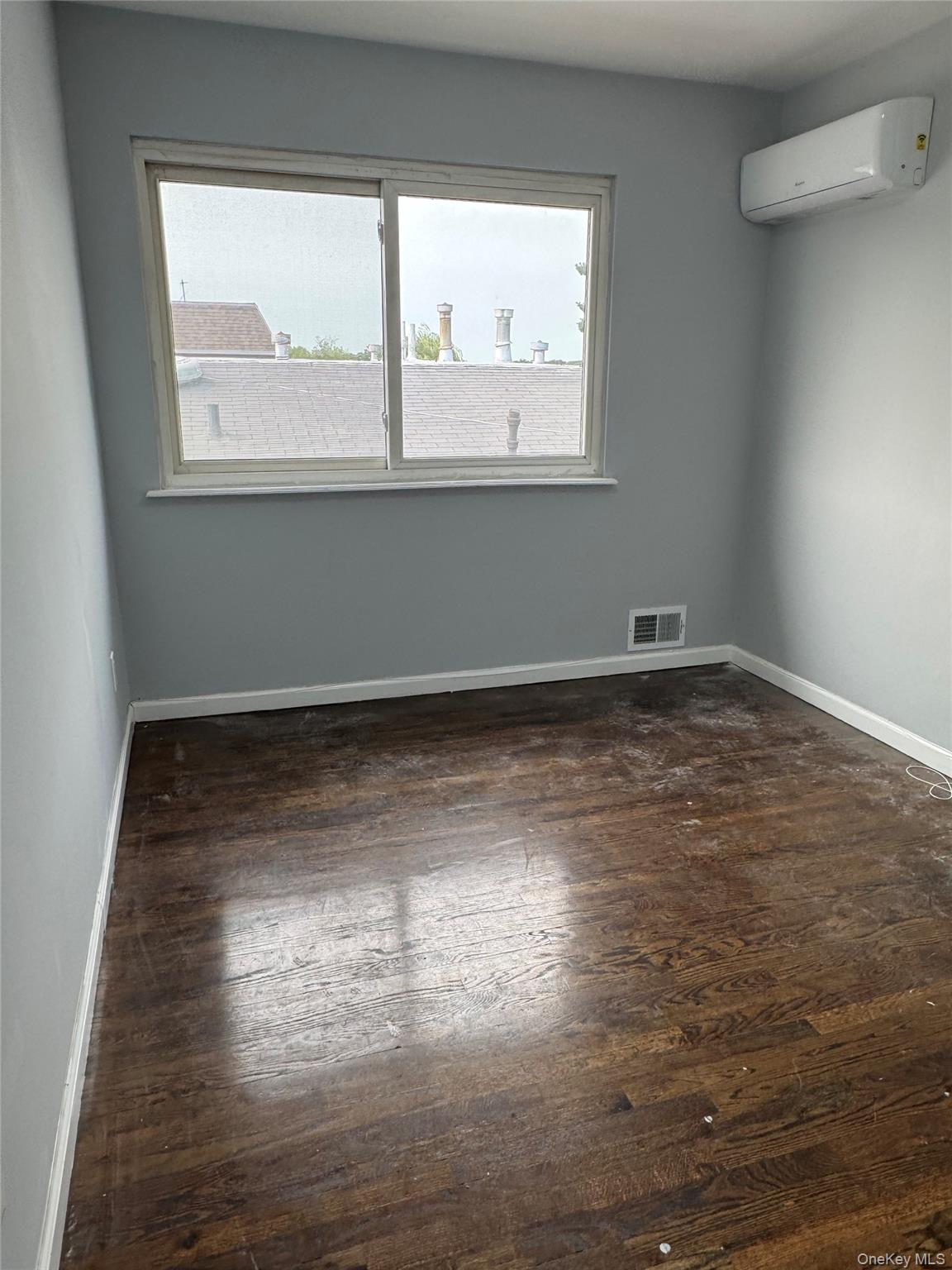16-33 Bell Boulevard – For Sale photo 5