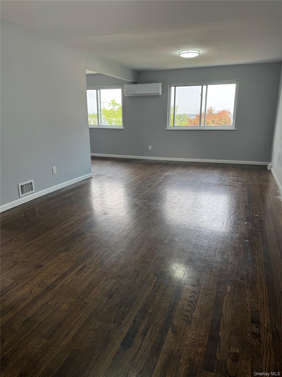 16-33 Bell Boulevard – For Sale photo 4