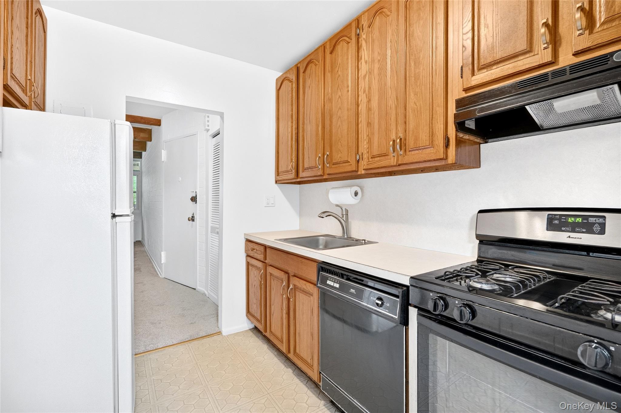 95 Wiltshire Road, Unit C 16 photo 19