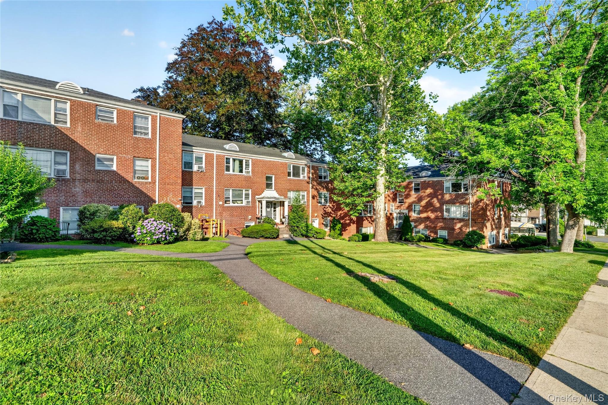 2 Soundview Avenue, Unit A2G photo 4