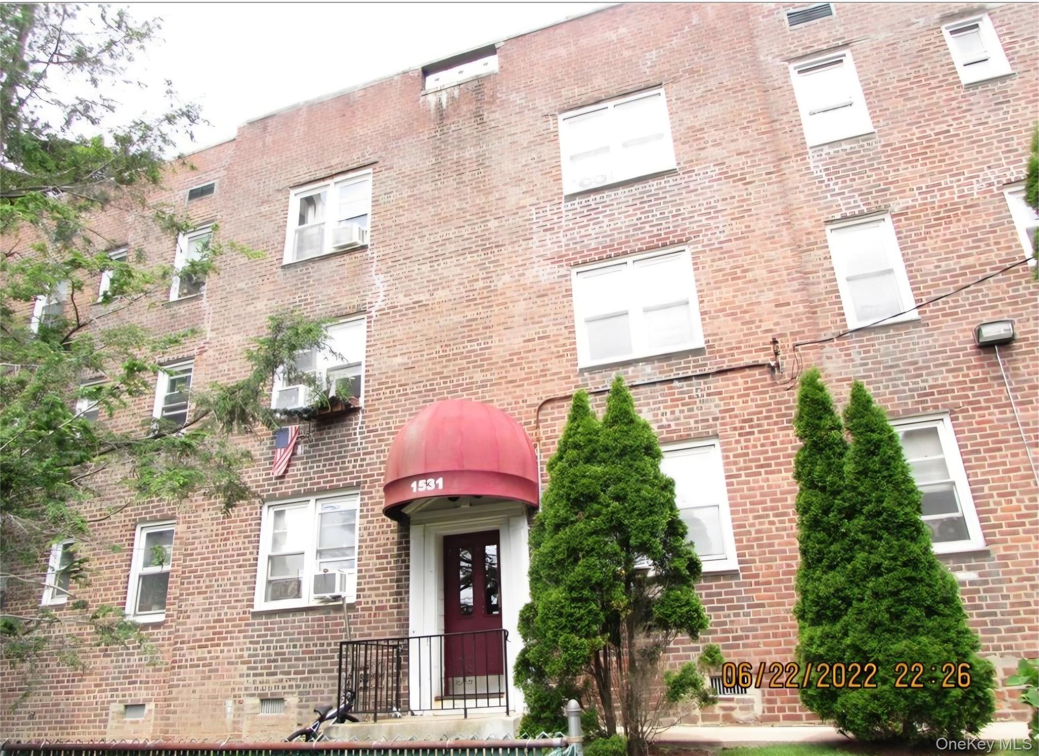 1531 Central Park Avenue, Unit 1 C