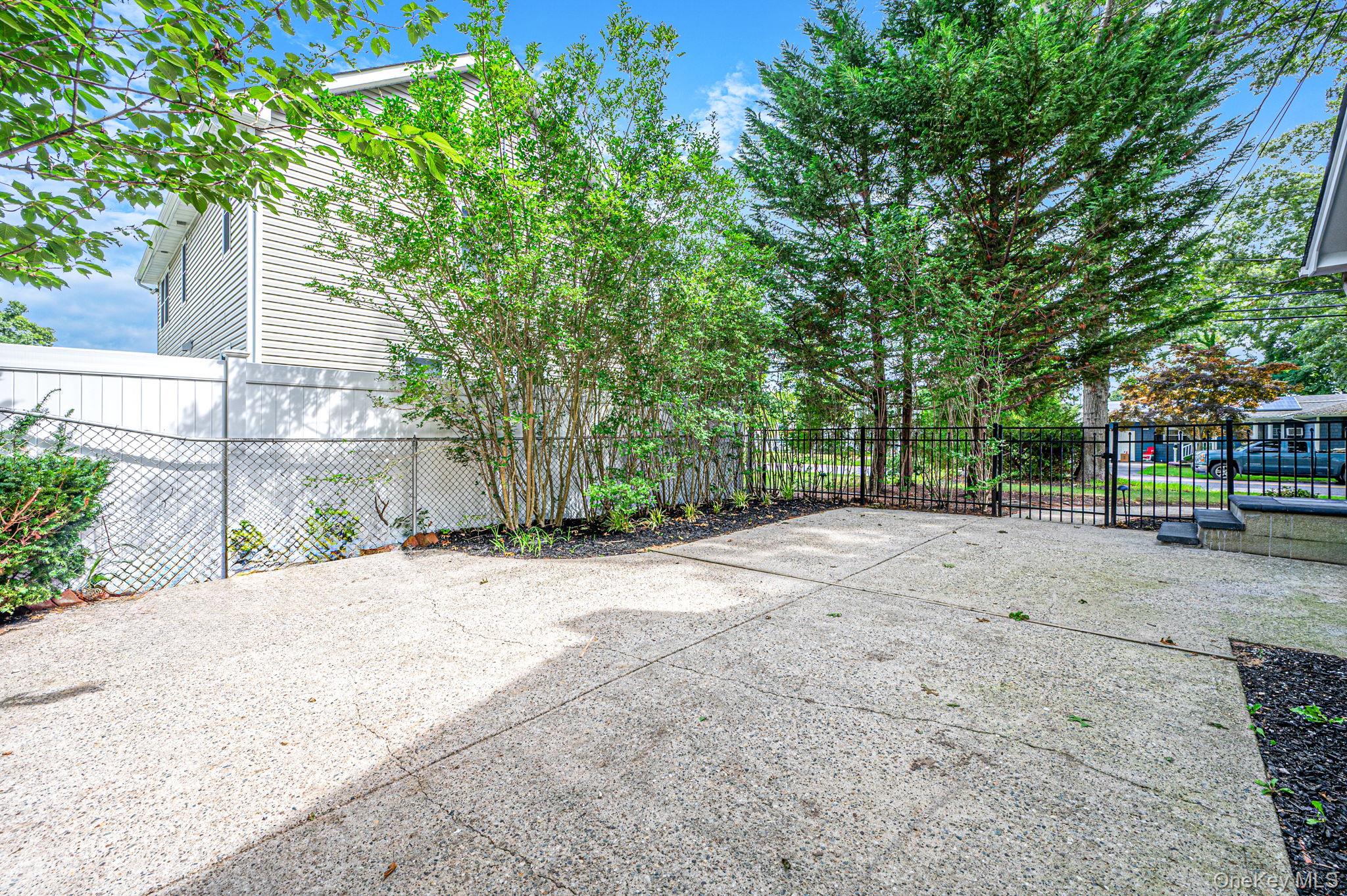 194 Phyllis Drive – For Sale photo 29