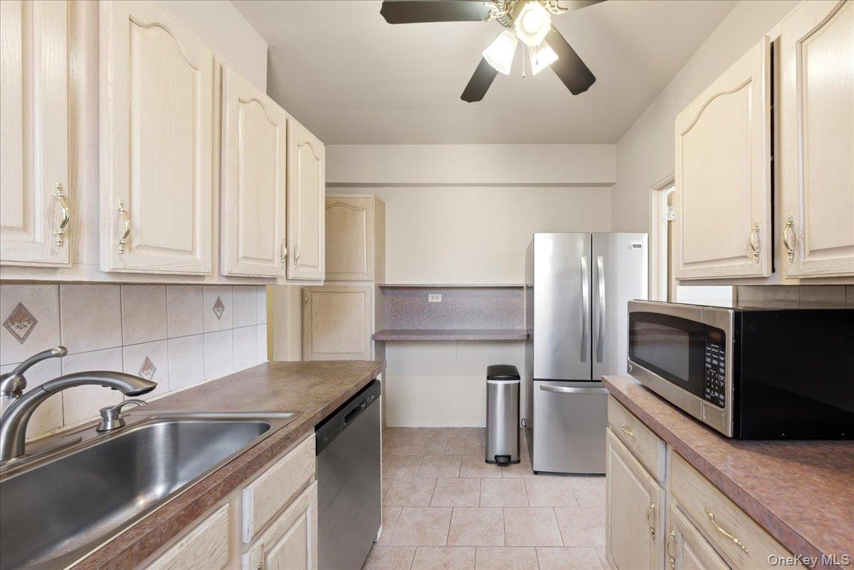 50 Kenilworth Place, Unit 6M photo 10