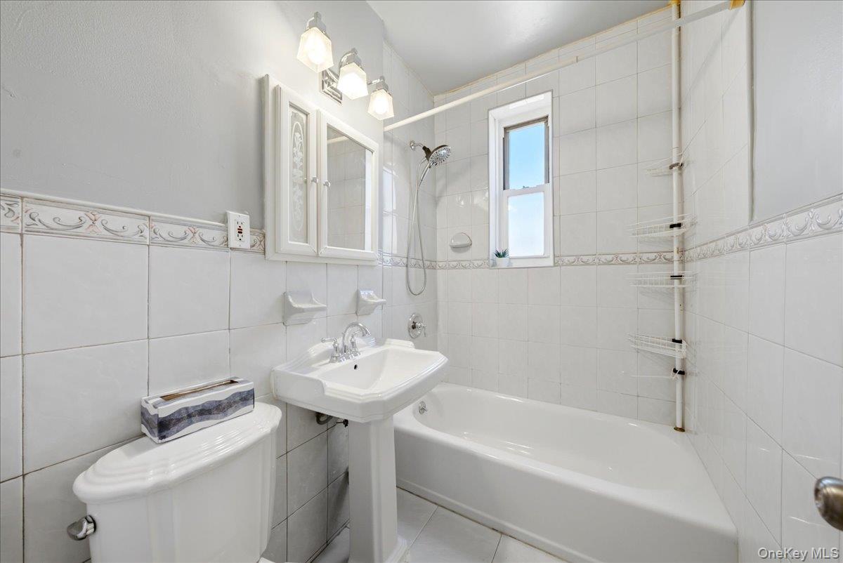 50 Kenilworth Place, Unit 6M photo 13