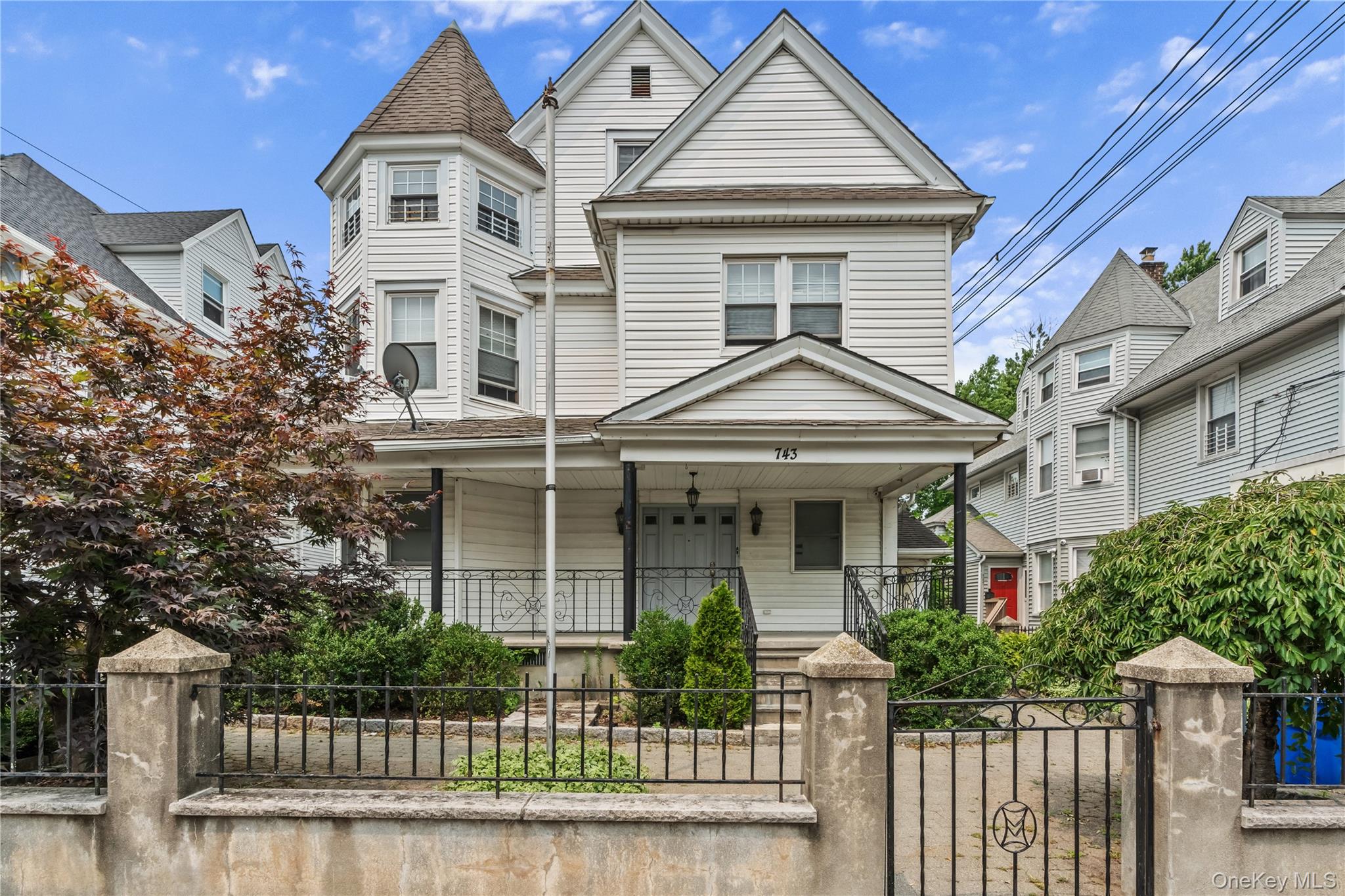 743 Palisade Avenue – For Sale