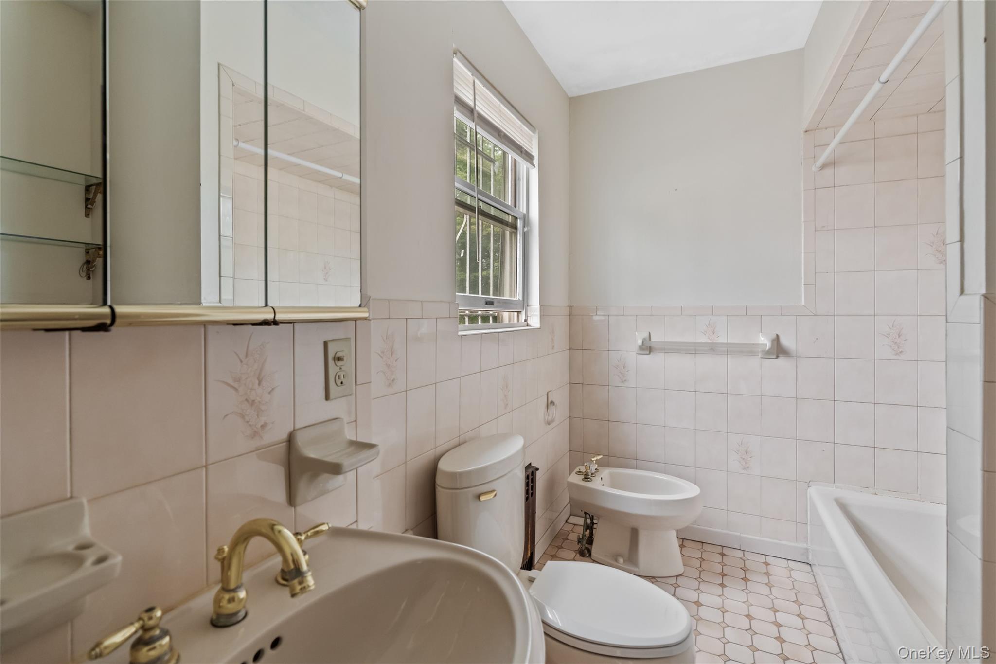 743 Palisade Avenue – For Sale photo 8