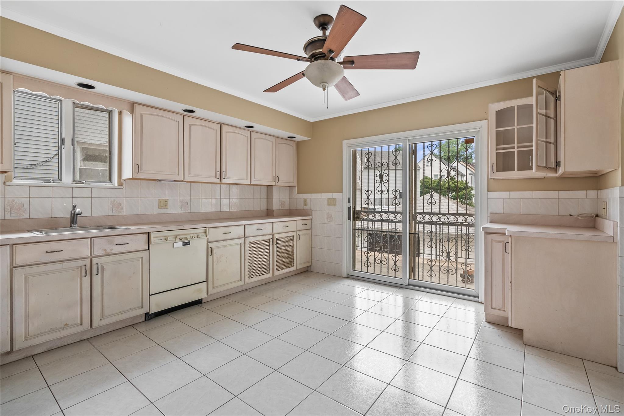 743 Palisade Avenue – For Sale photo 6
